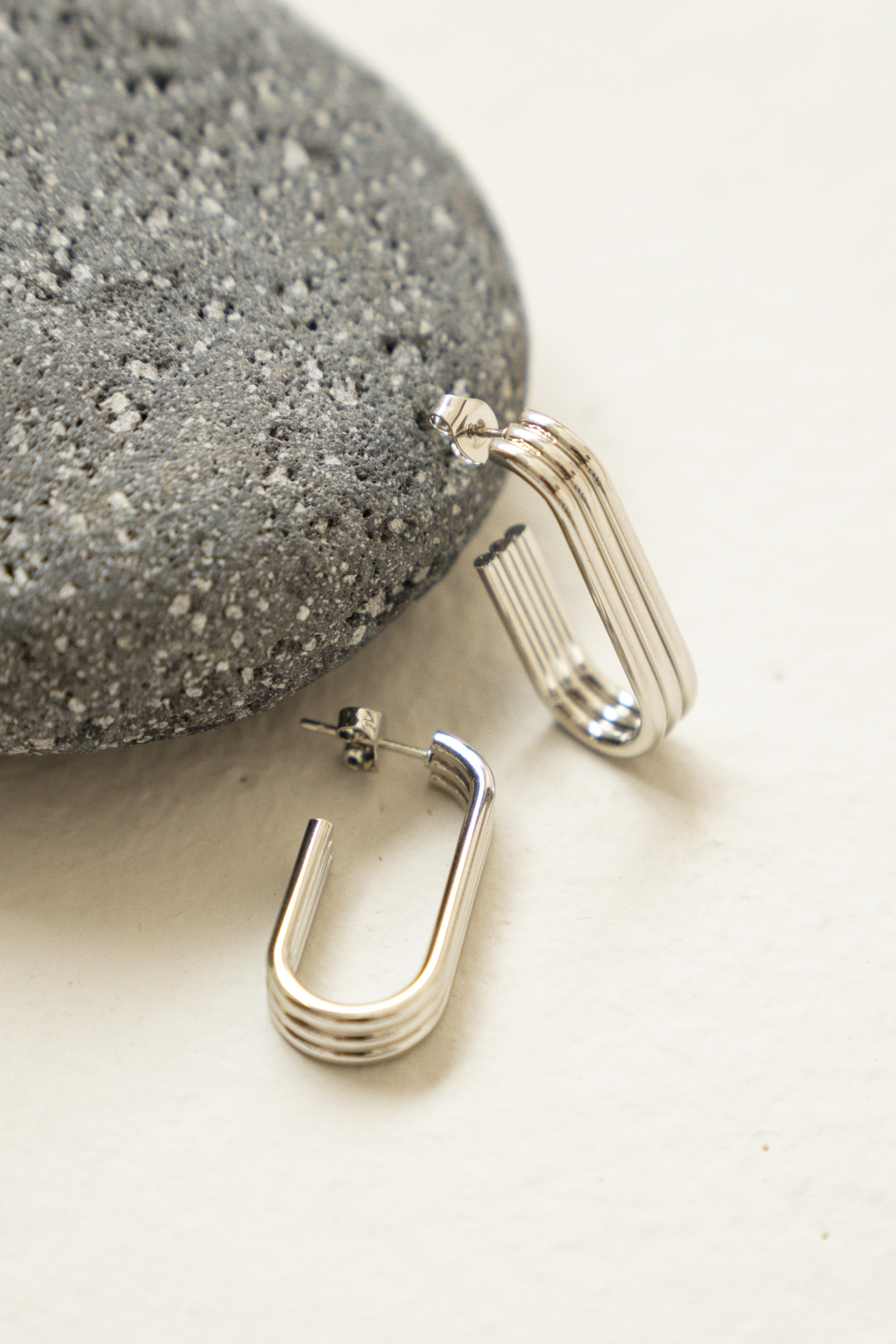 Triple Oval Hoop Earrings // Silver