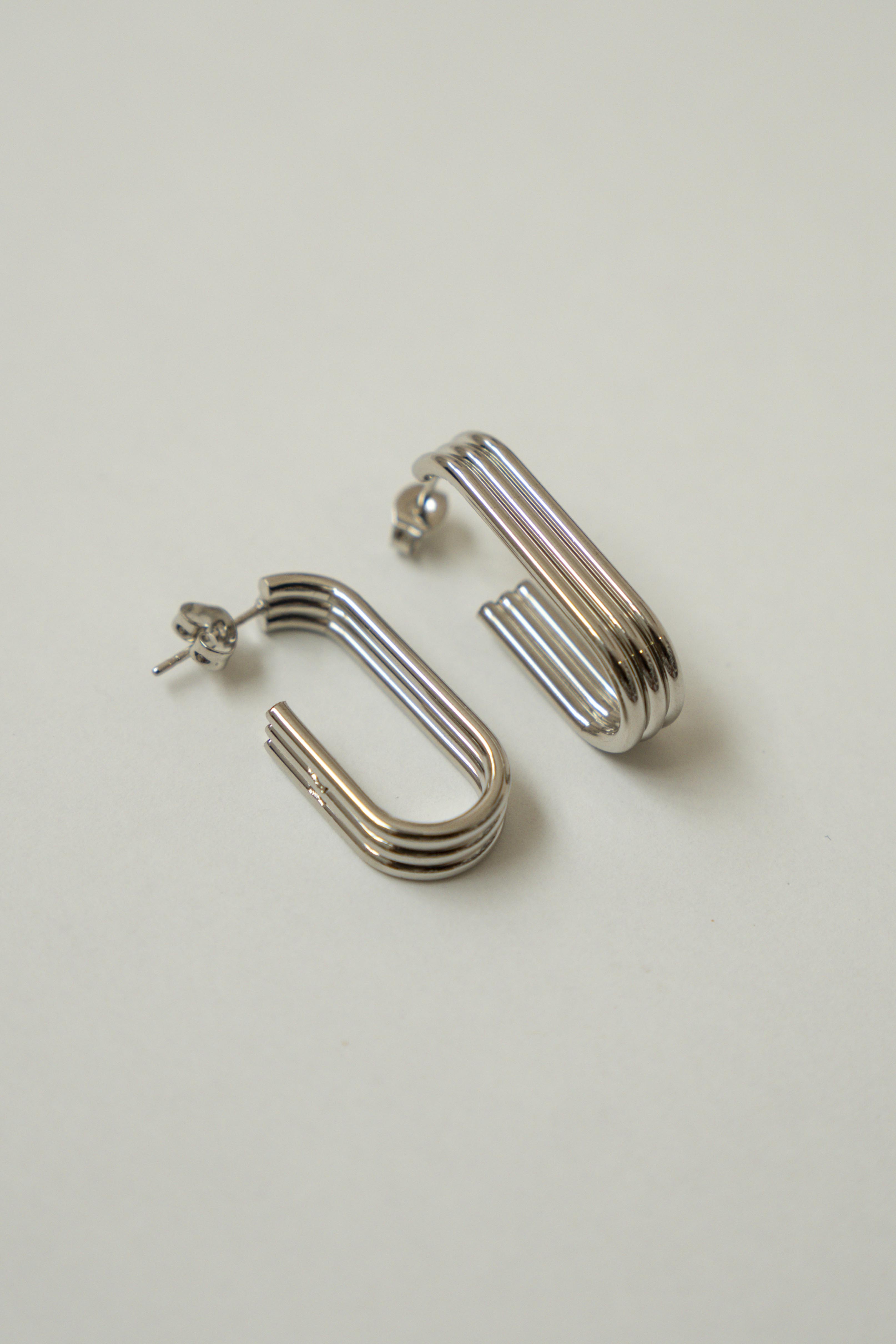 Triple Oval Hoop Earrings // Silver