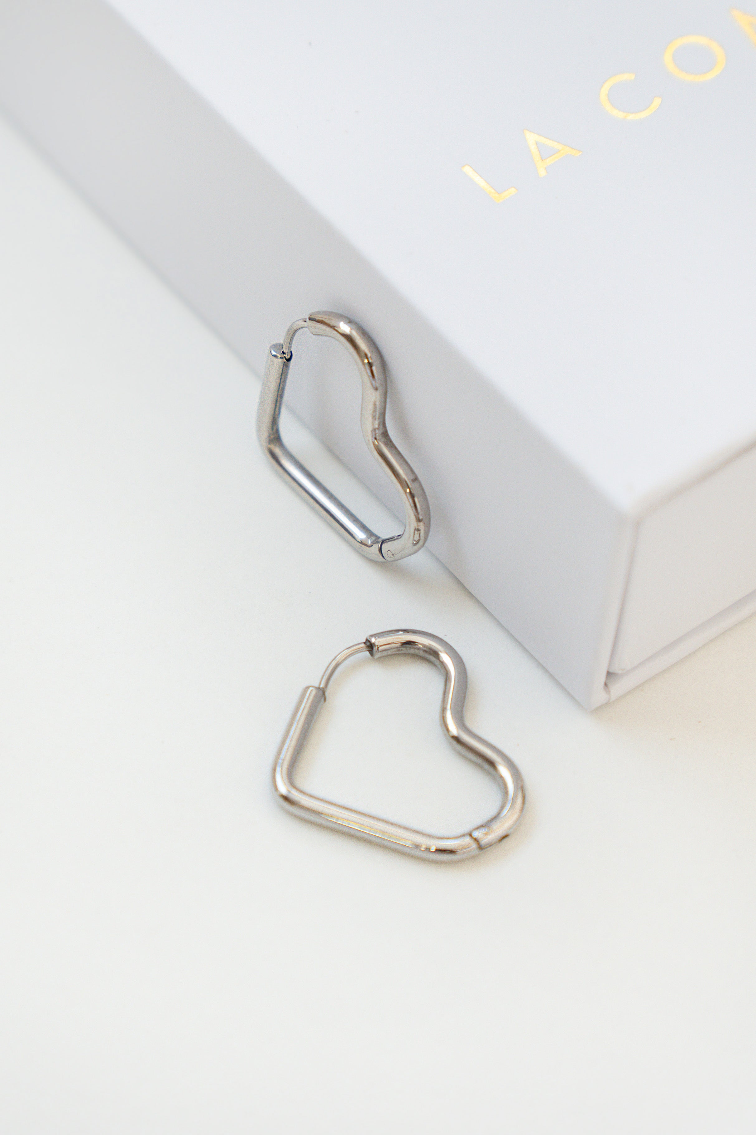 HEART HOOP EARRINGS // SILVER