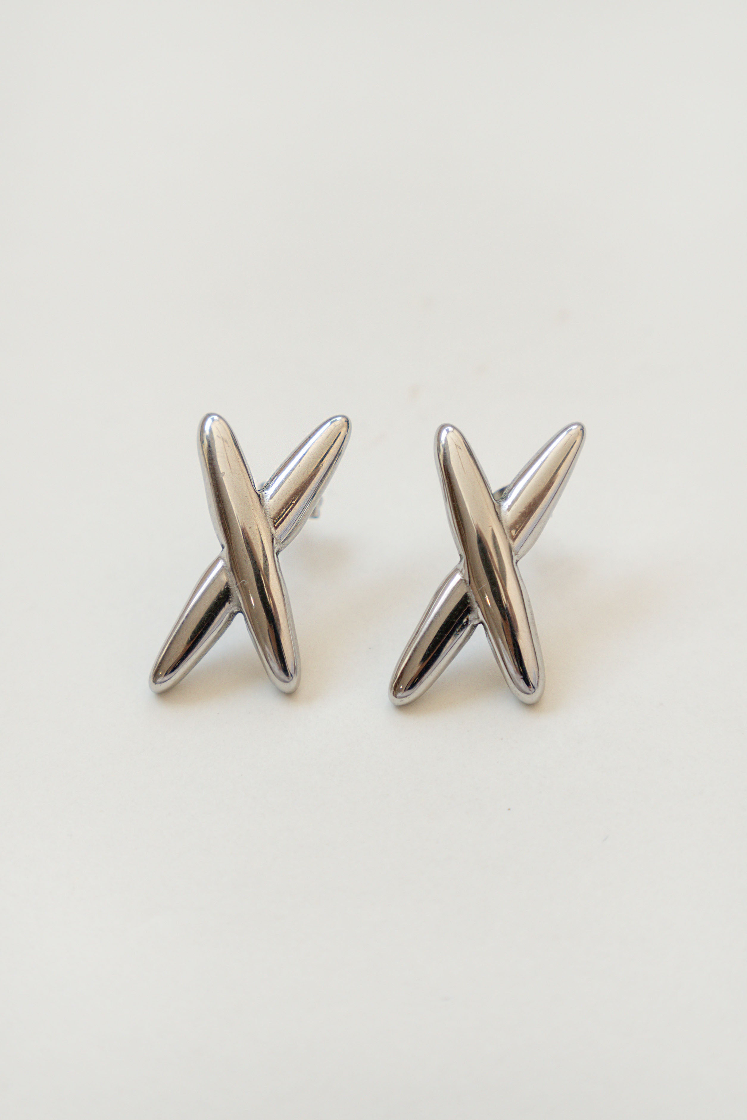 X EARRINGS // SILVER
