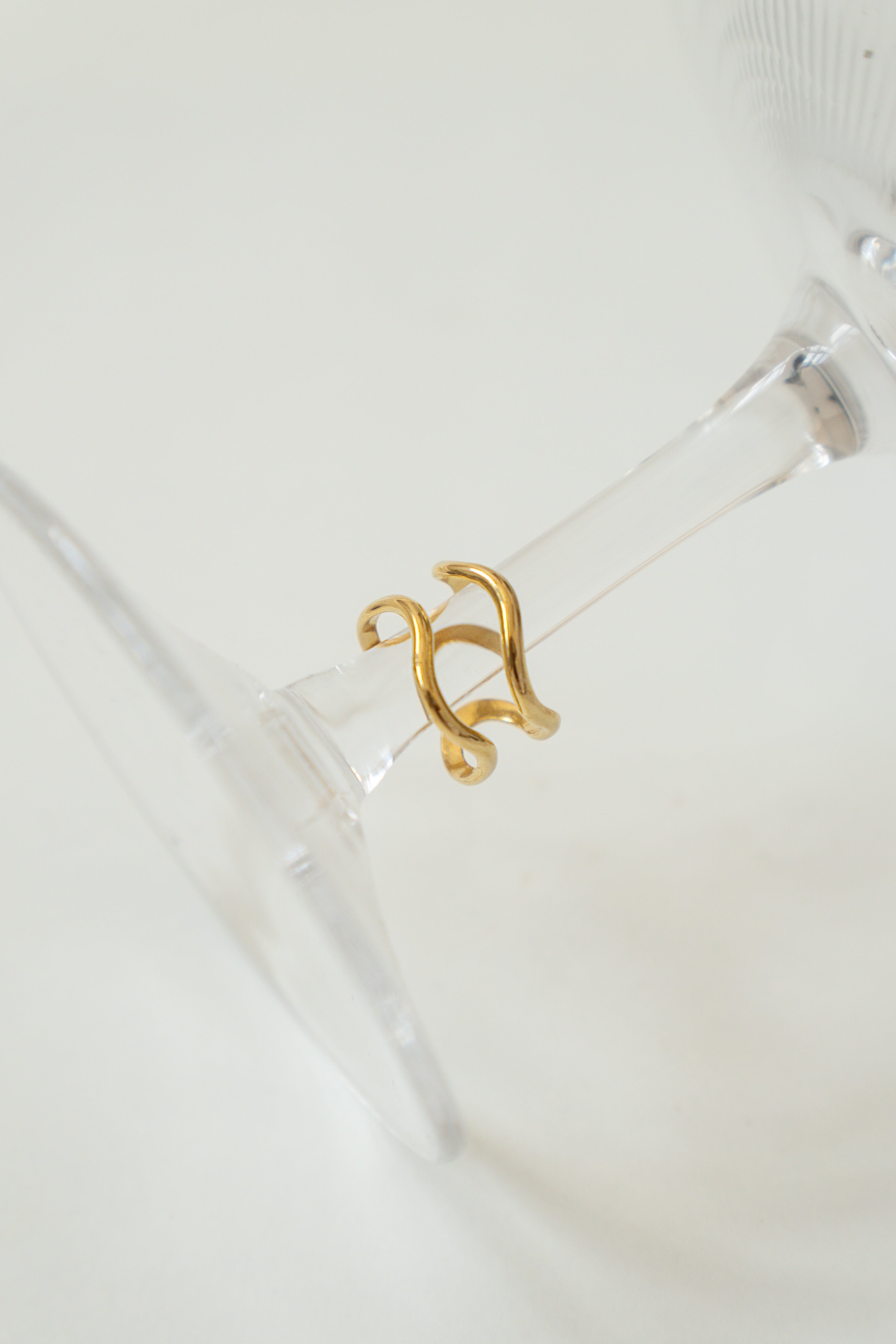 MINIMAL DOUBLE WAVE RING