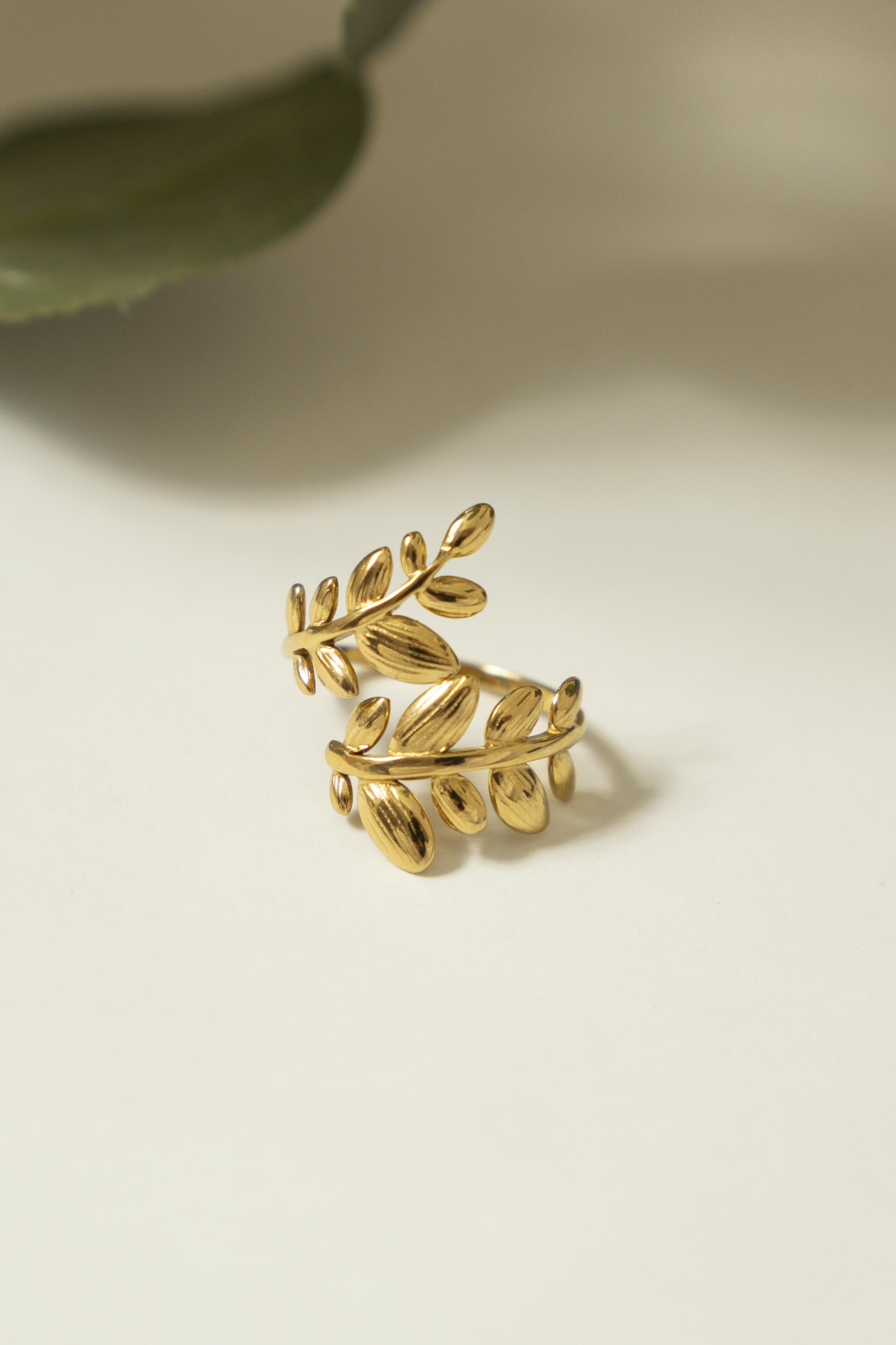 DOUBLE LEAF RING