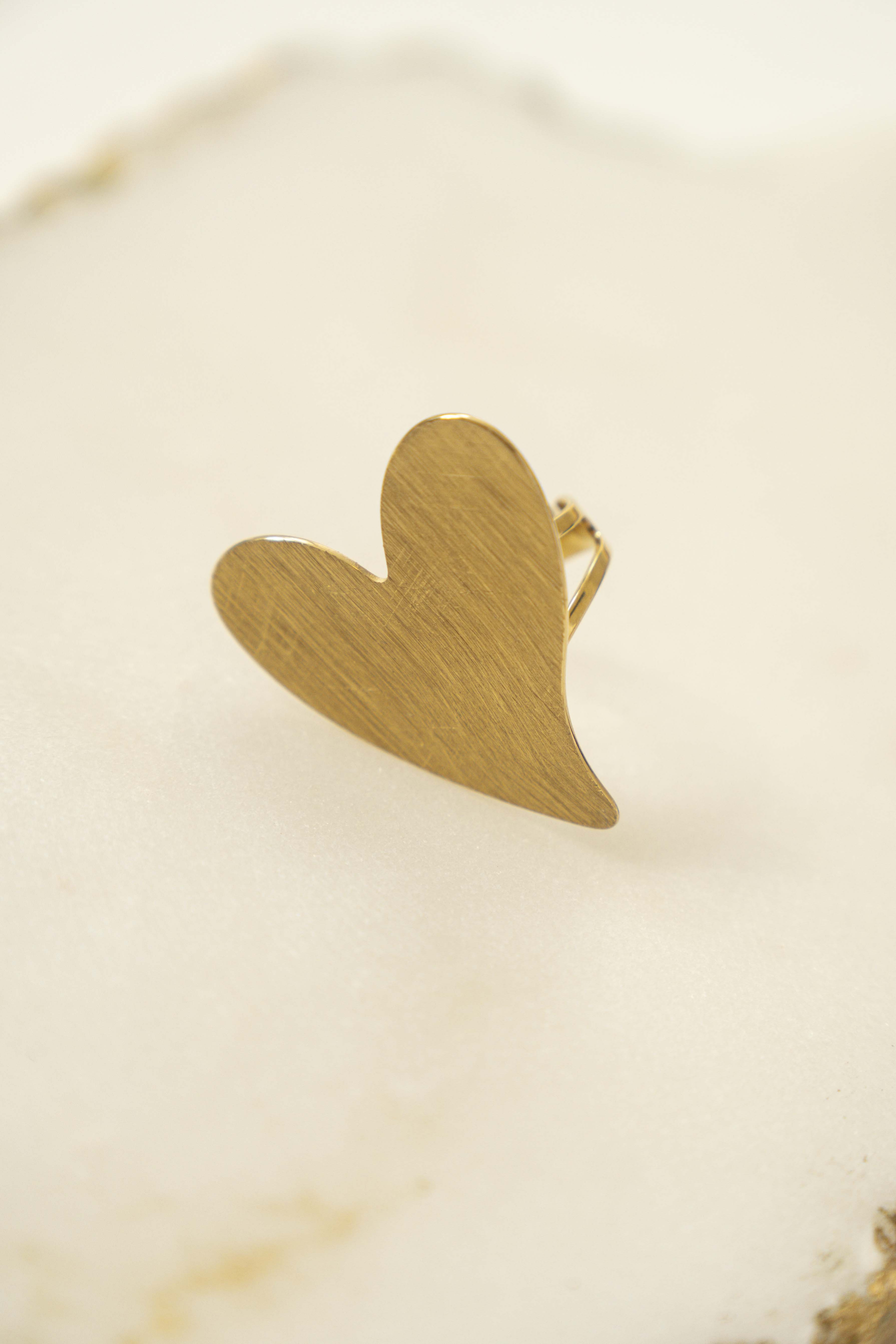 MAXI HEART TEXTURE RING