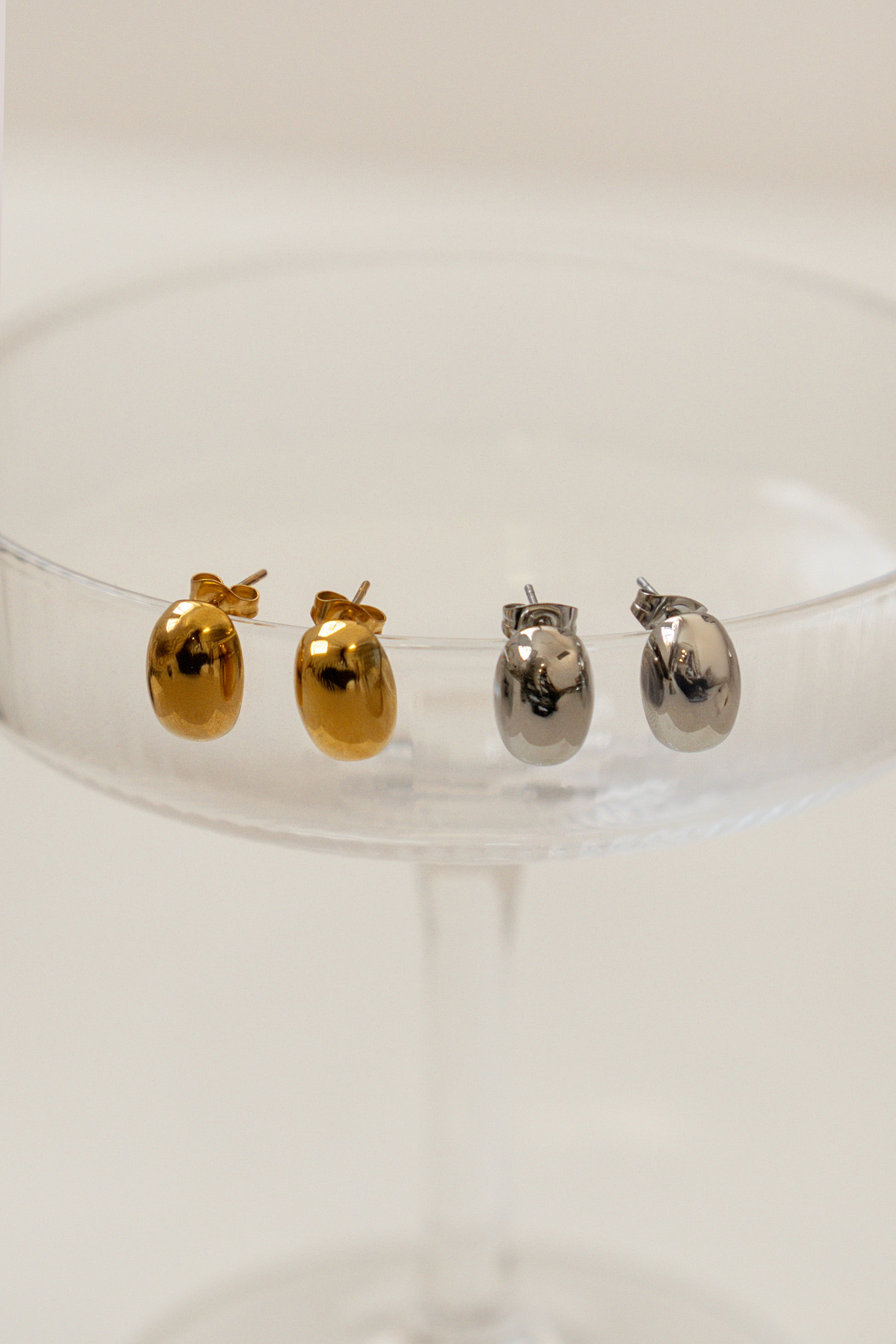 PEPA EARRINGS // GOLD