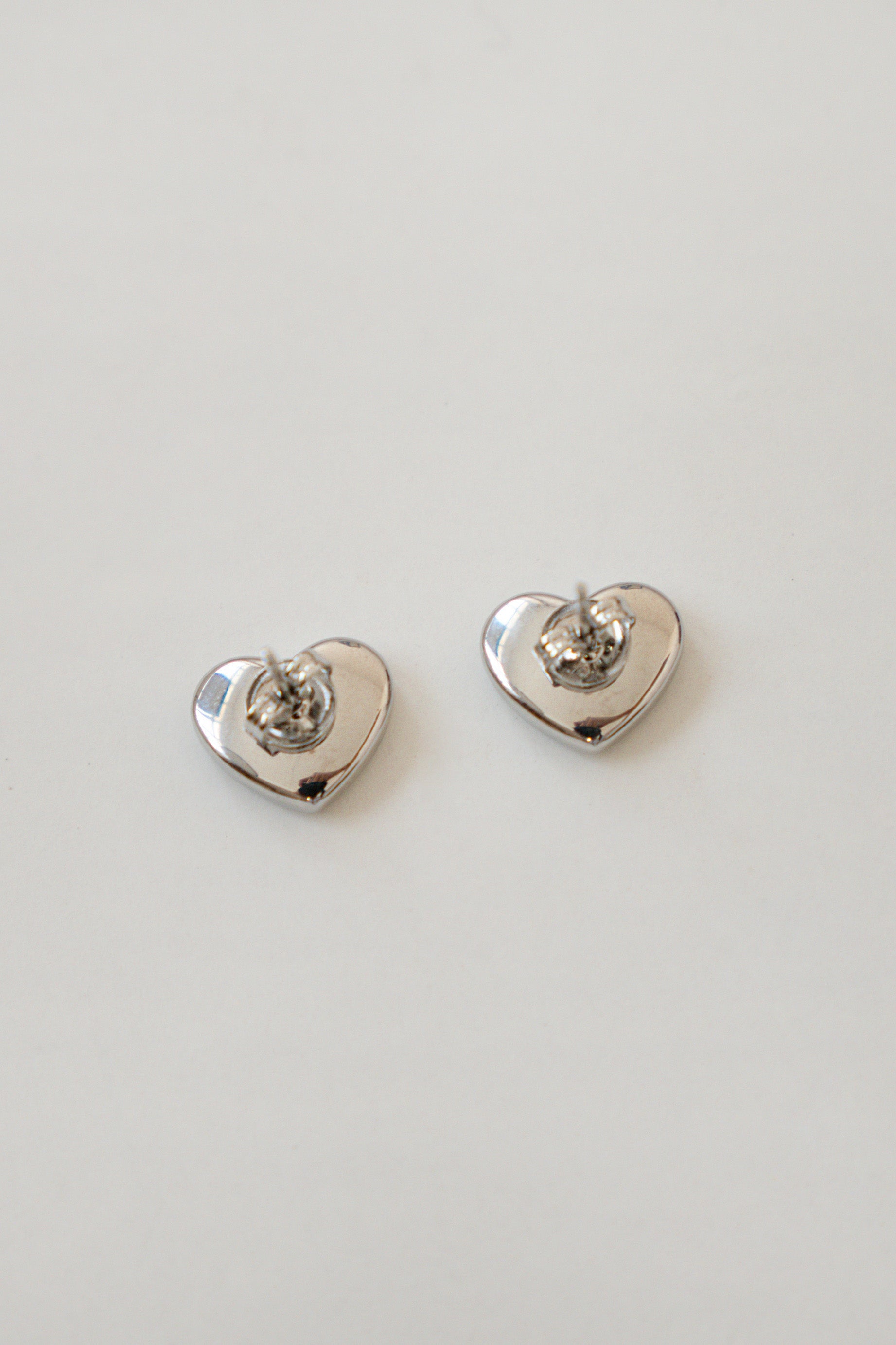 BOLD HEART EARRINGS // SILVER