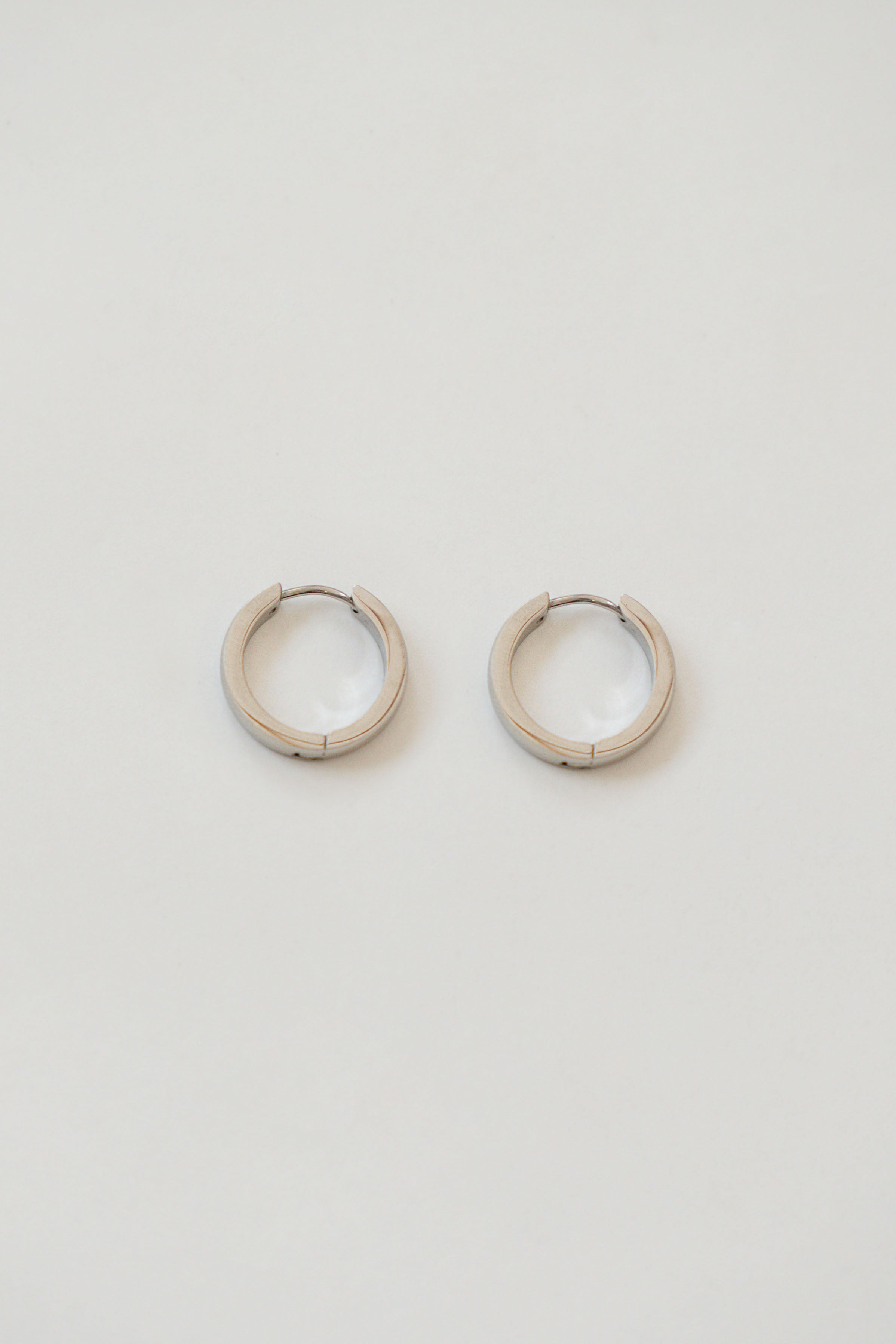 BOLD FLAT HOOP EARRINGS // SILVER