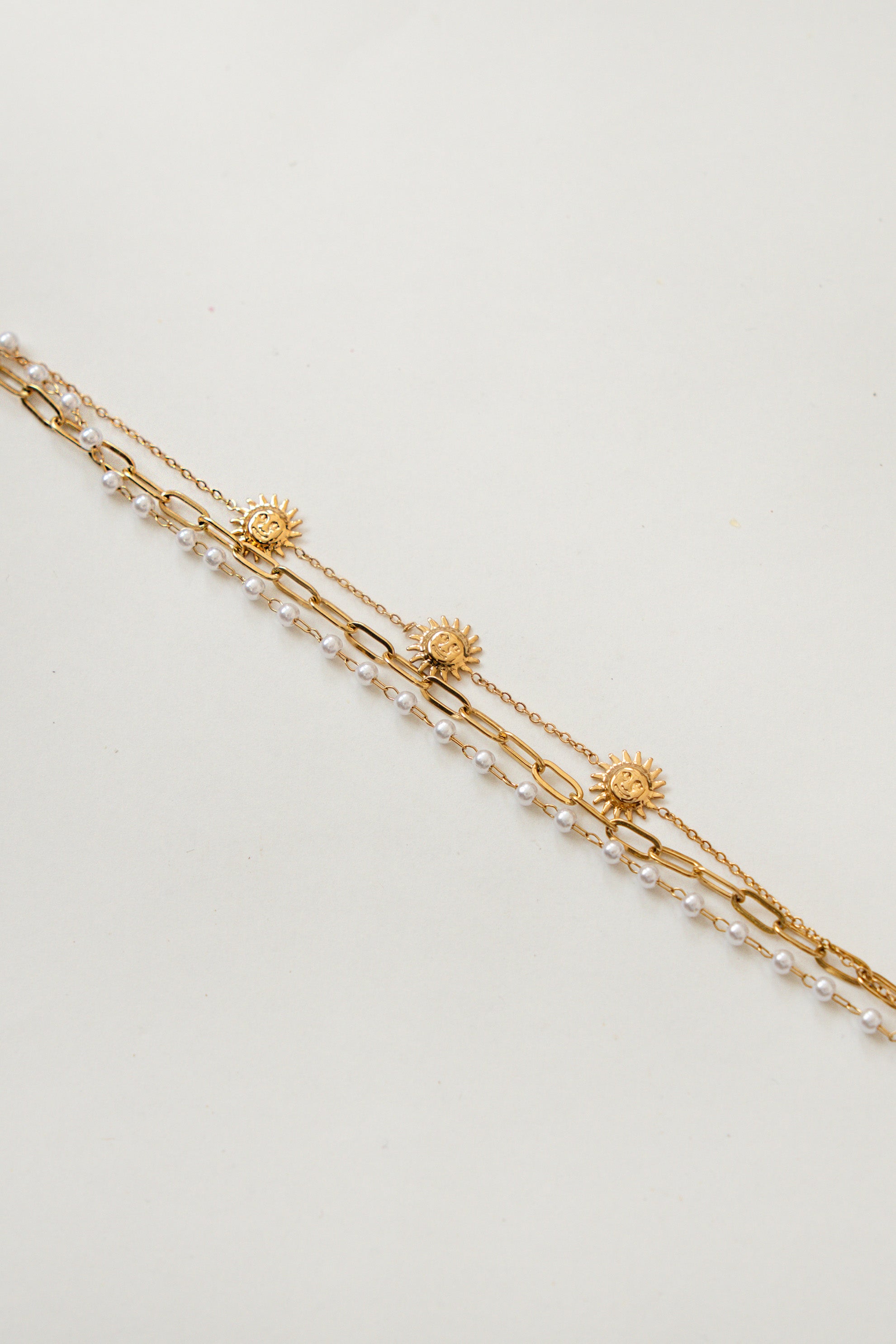 PULSERA TRIPLE SOL Y PERLAS