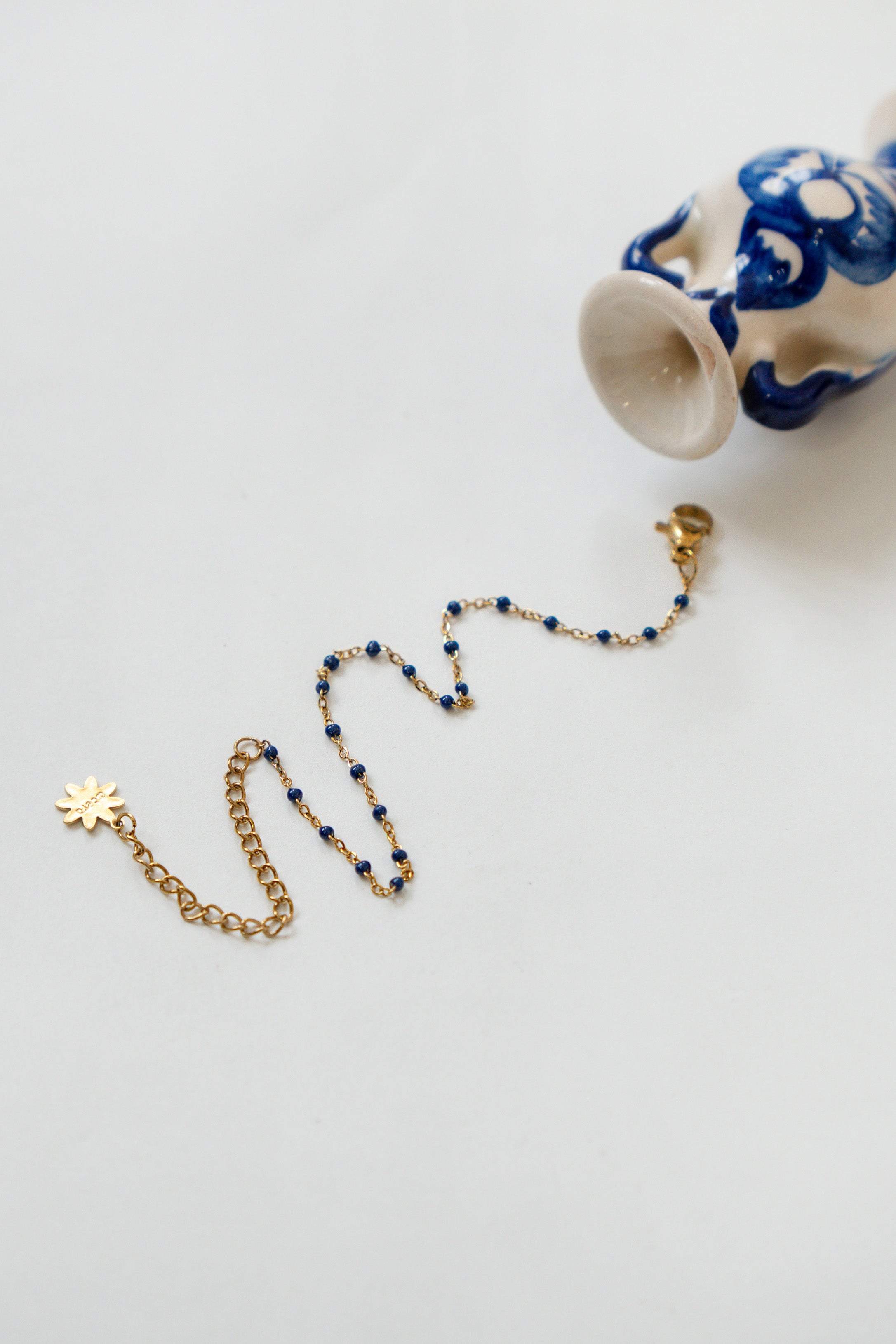 MINI BRACELET DE PERLES BLEUES