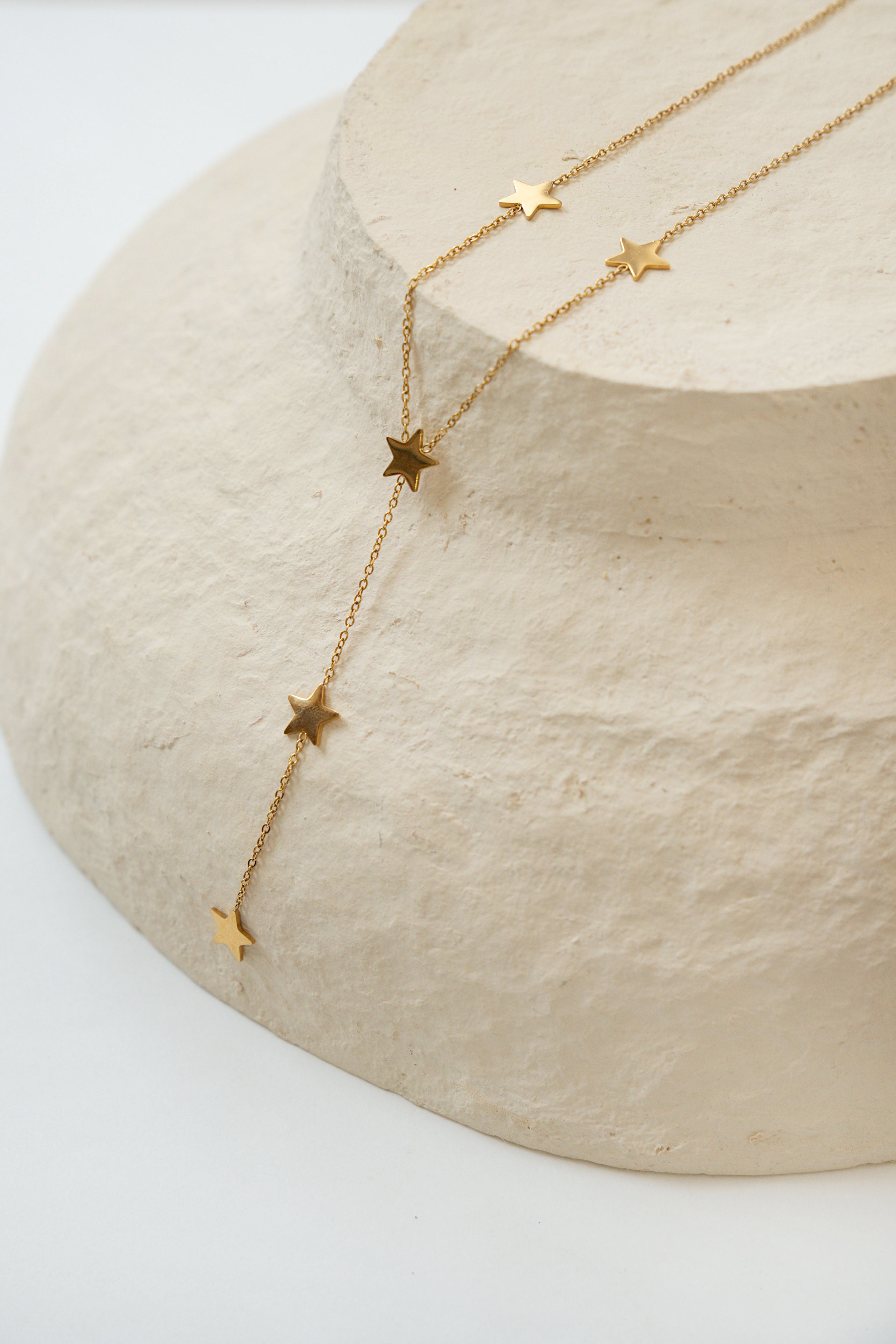 STAR NECKLACE