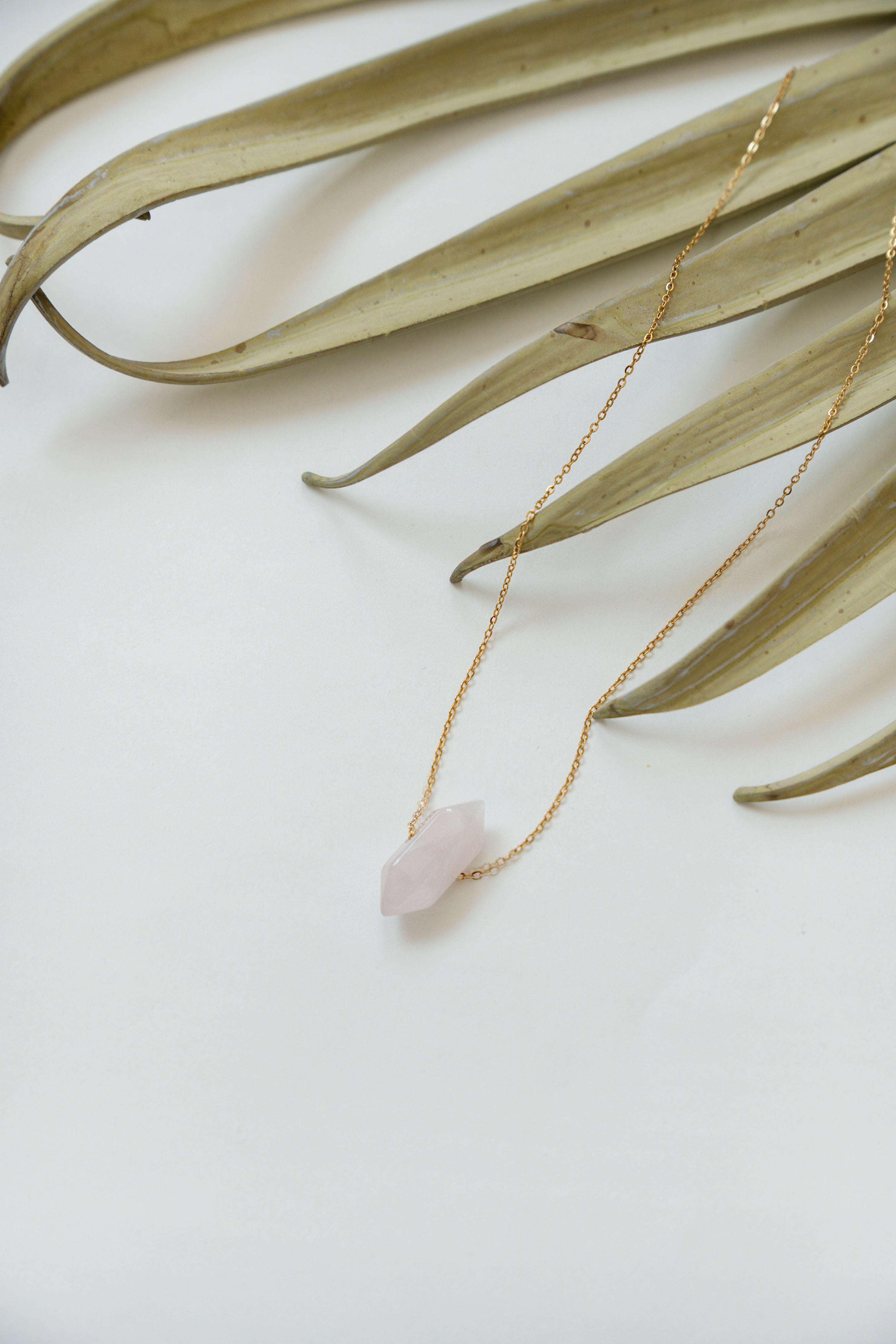 STONE NECKLACE // PINK