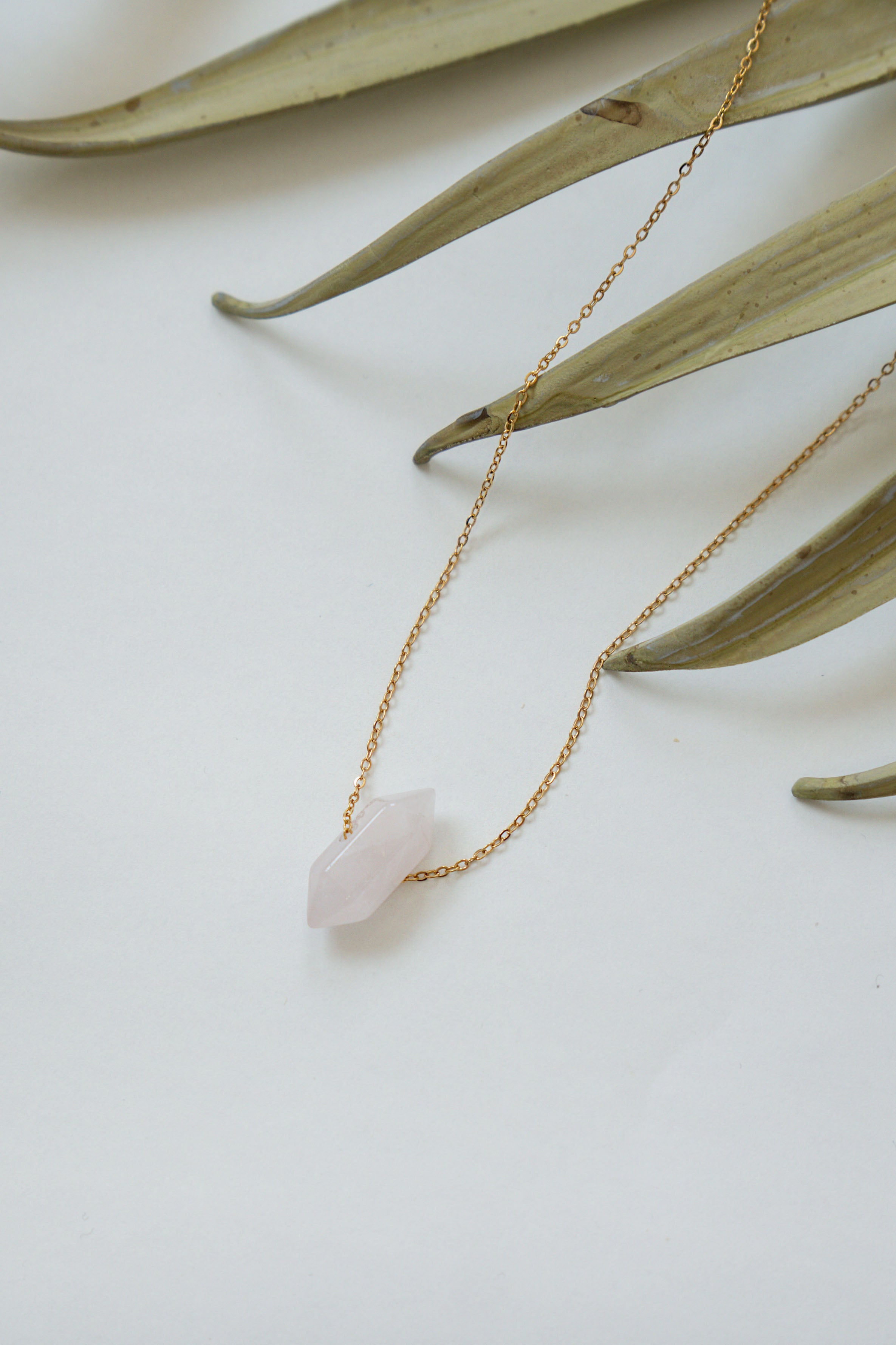 STONE NECKLACE // PINK