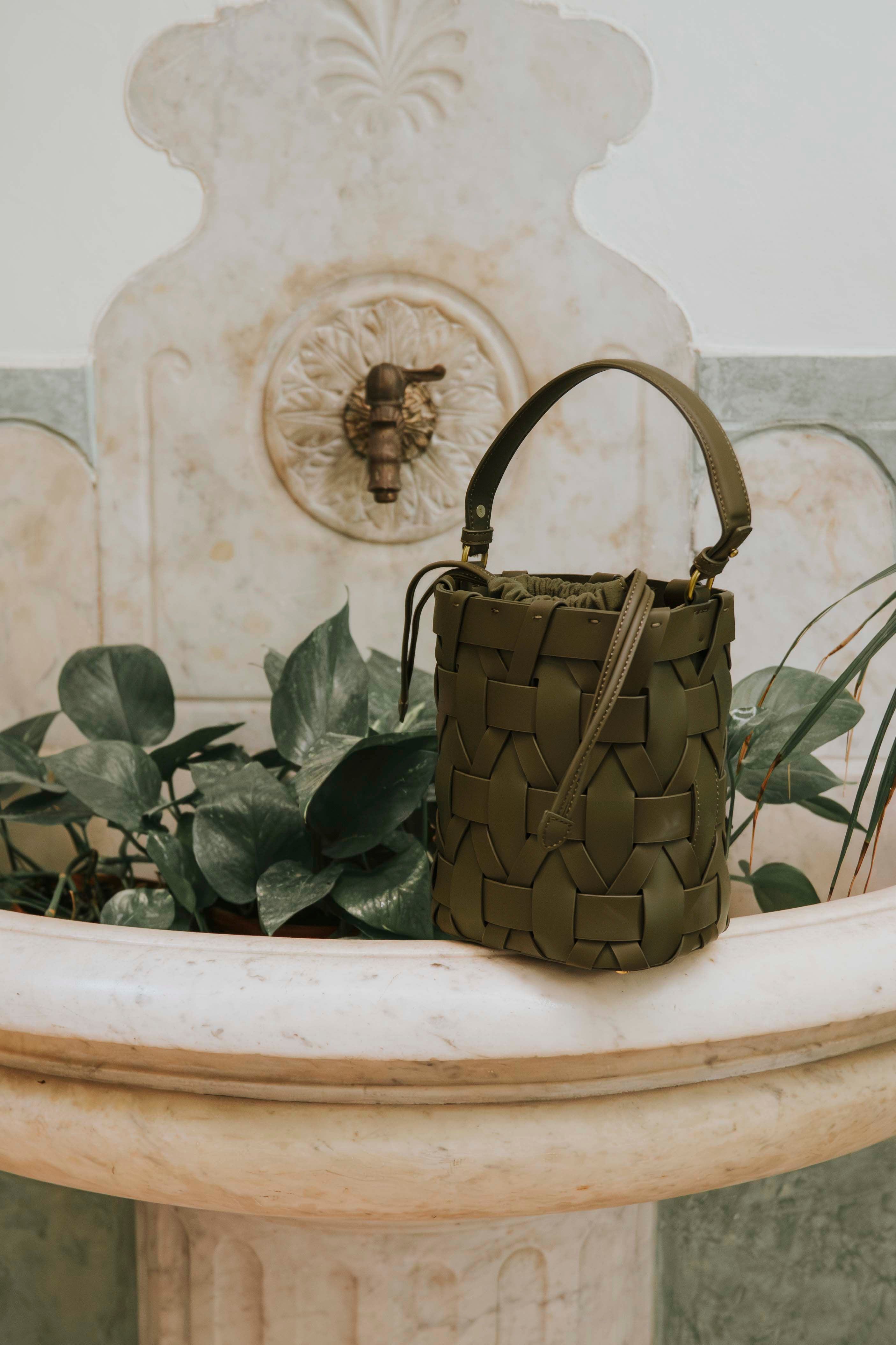 BOLSO ZOÉ // VERDE OLIVA