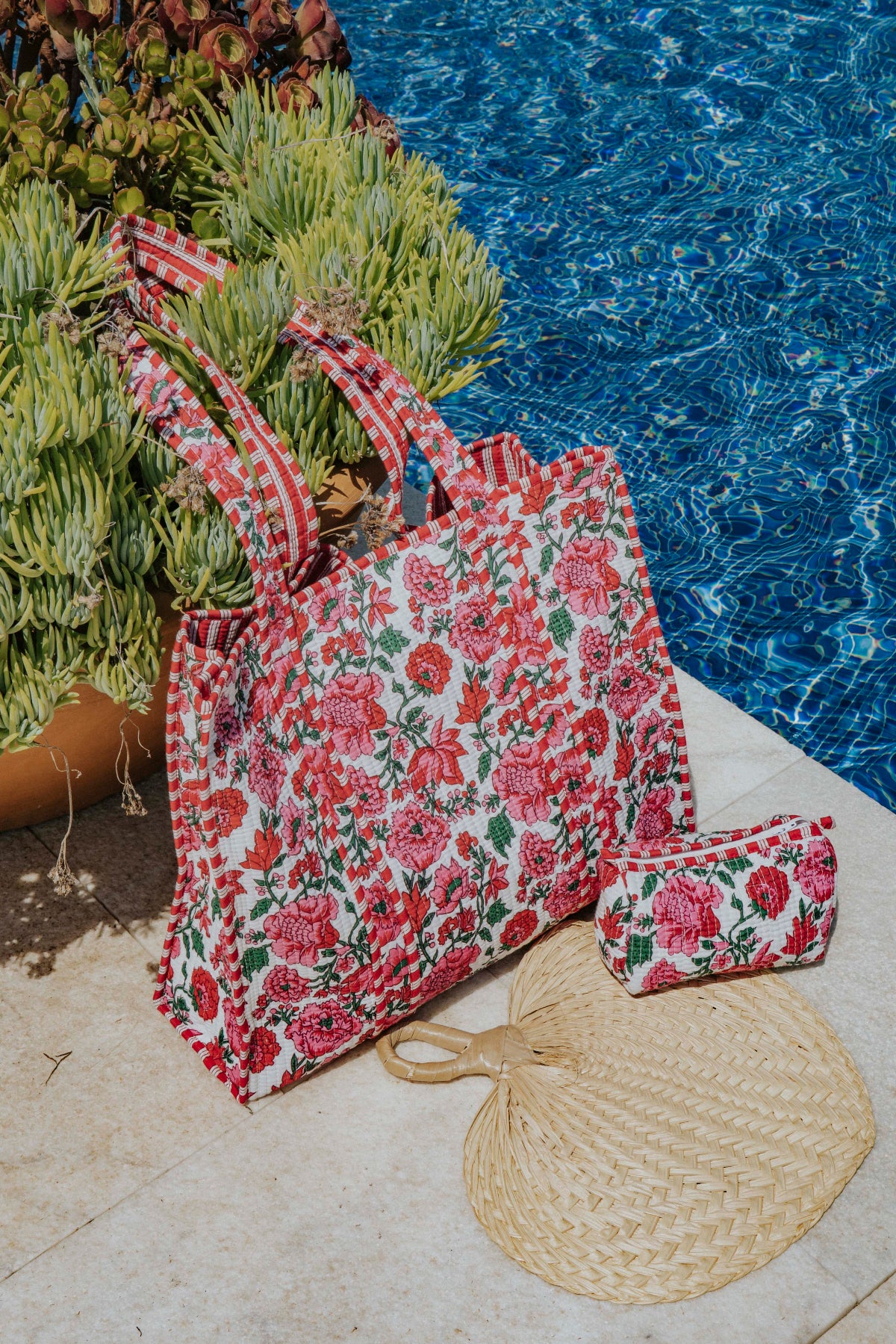 ETHNIC TOTE BAG // RED FLOWERS