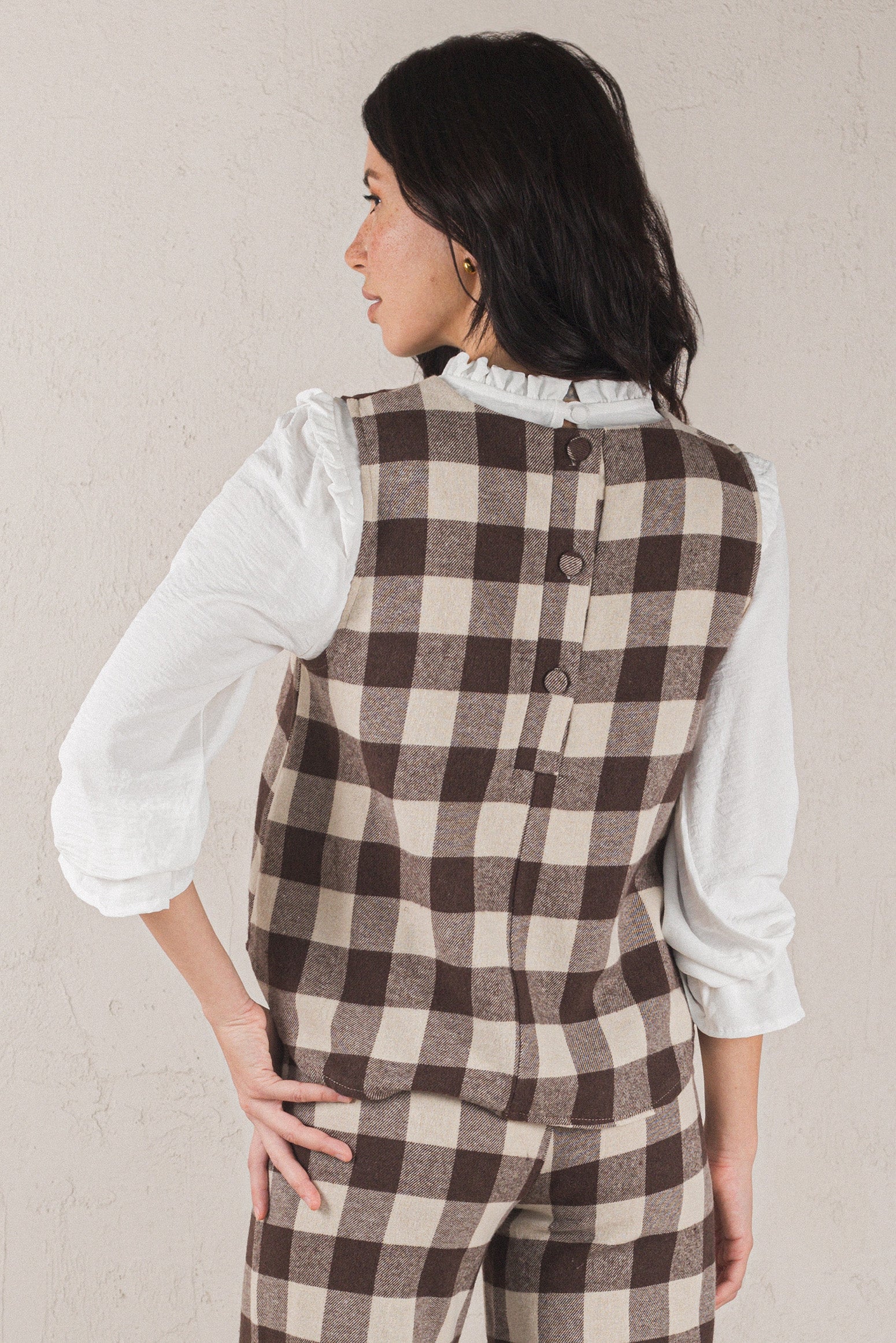 GILET VICTORIA // À CARREAUX MARRON