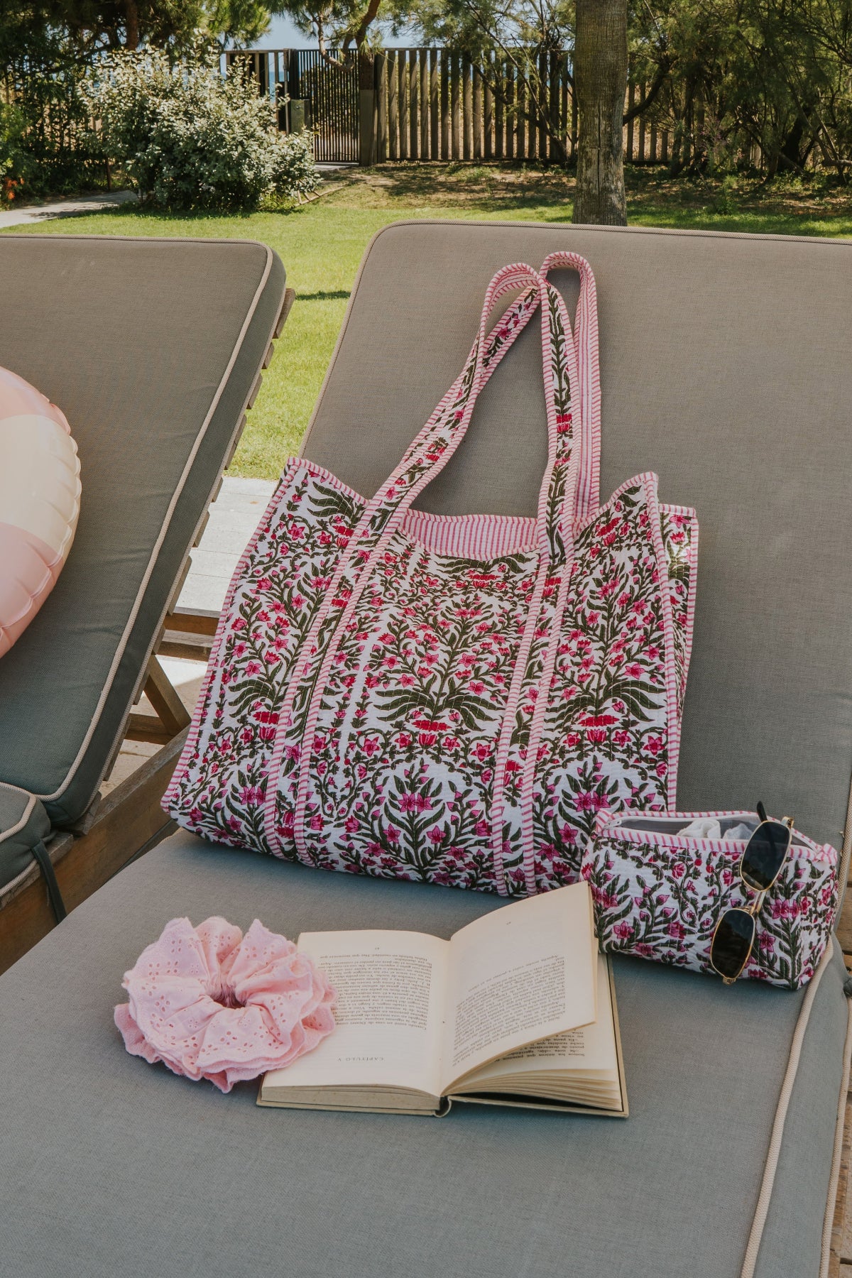 ETHNIC TOTE BAG // PINK FLOWERS