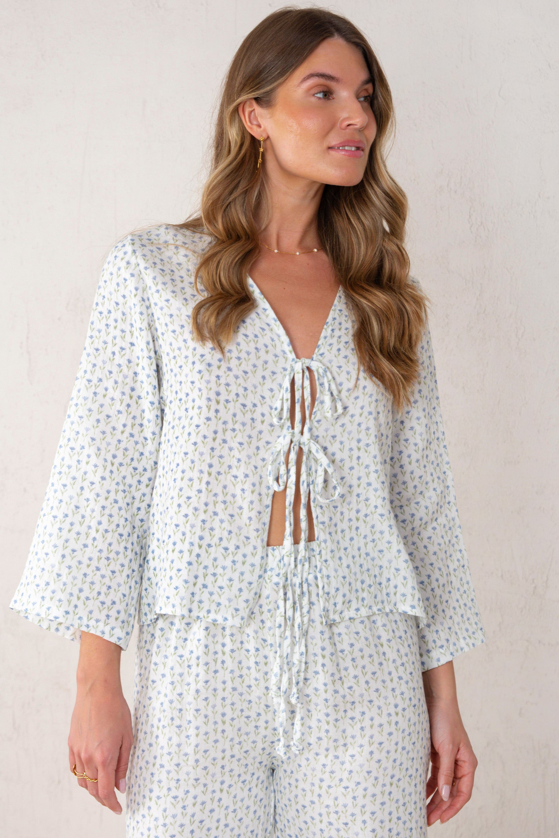 CAMISA ELENA // FLORES AZUL