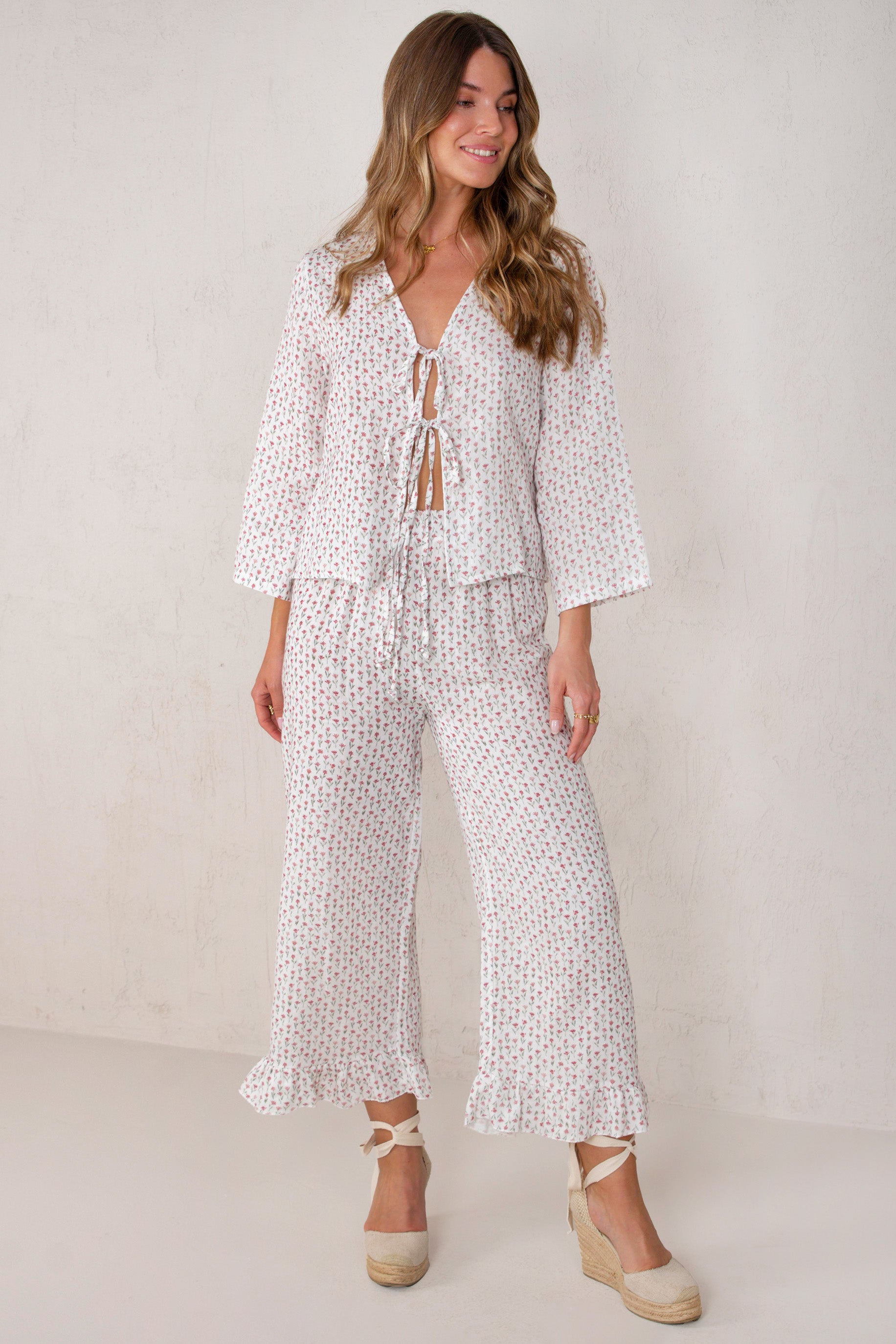 PANTALÓN CHLOE // FLORES ROSA