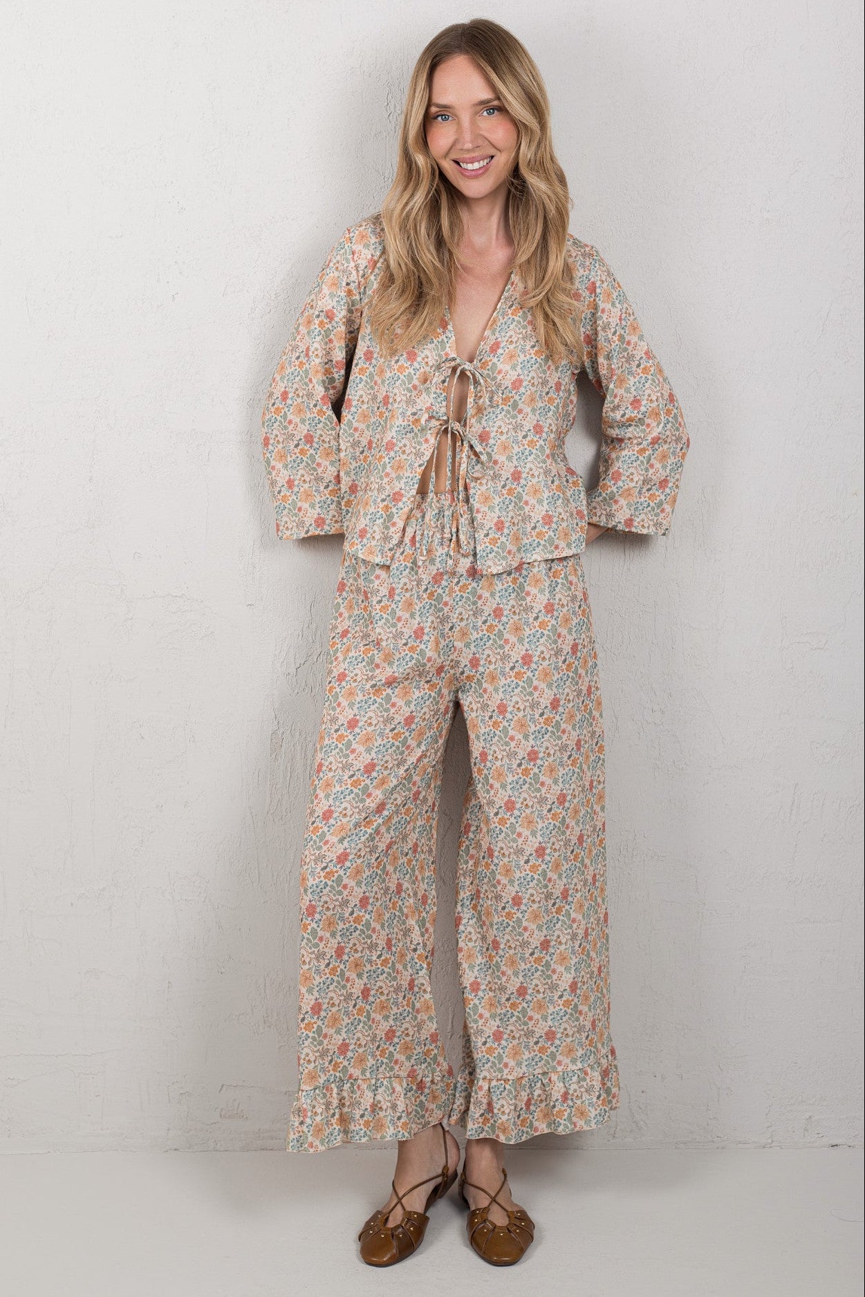 PANTALÓN CHLOE // FLOR LOTUS