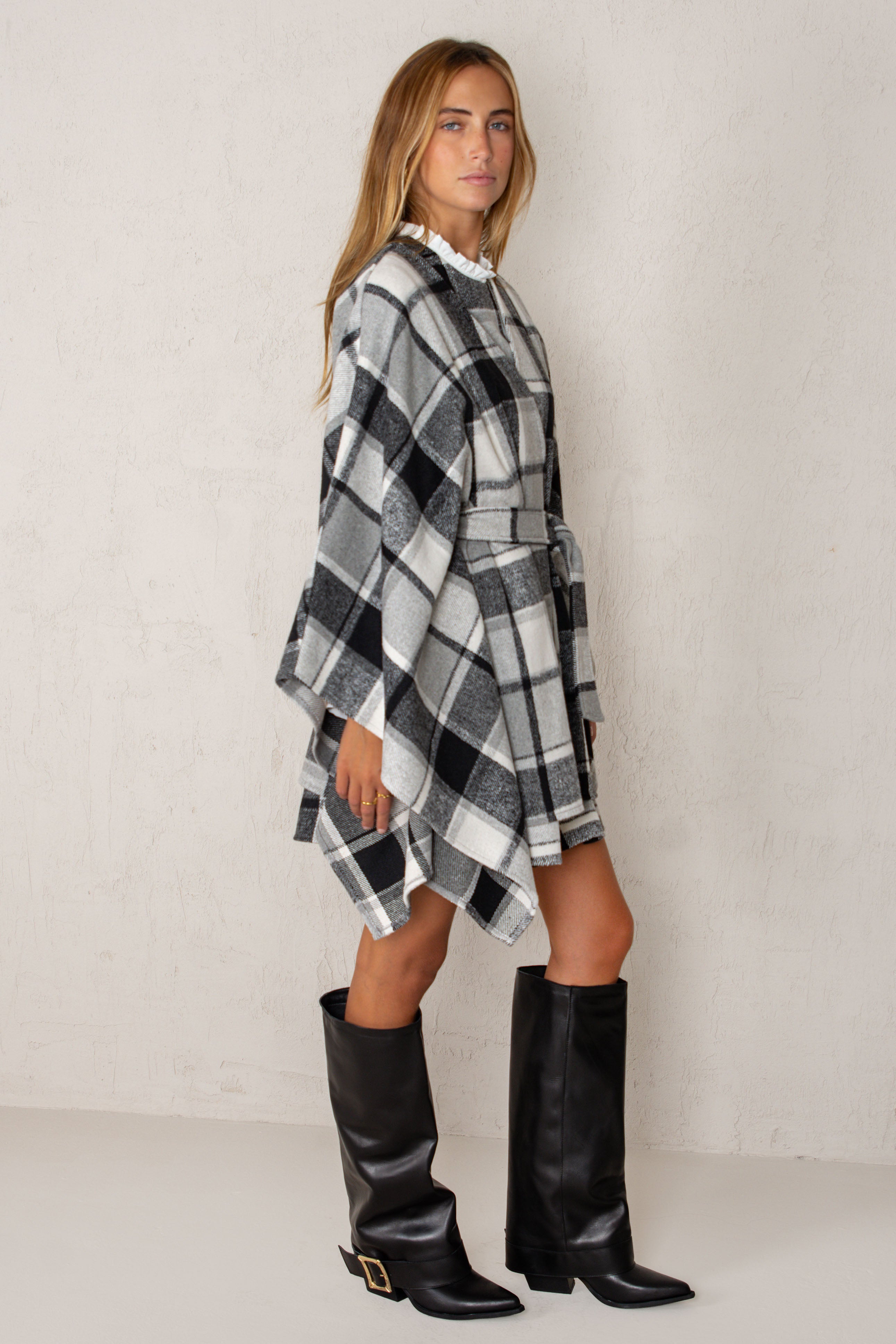 CAPA GABRIELLA // NEGRO