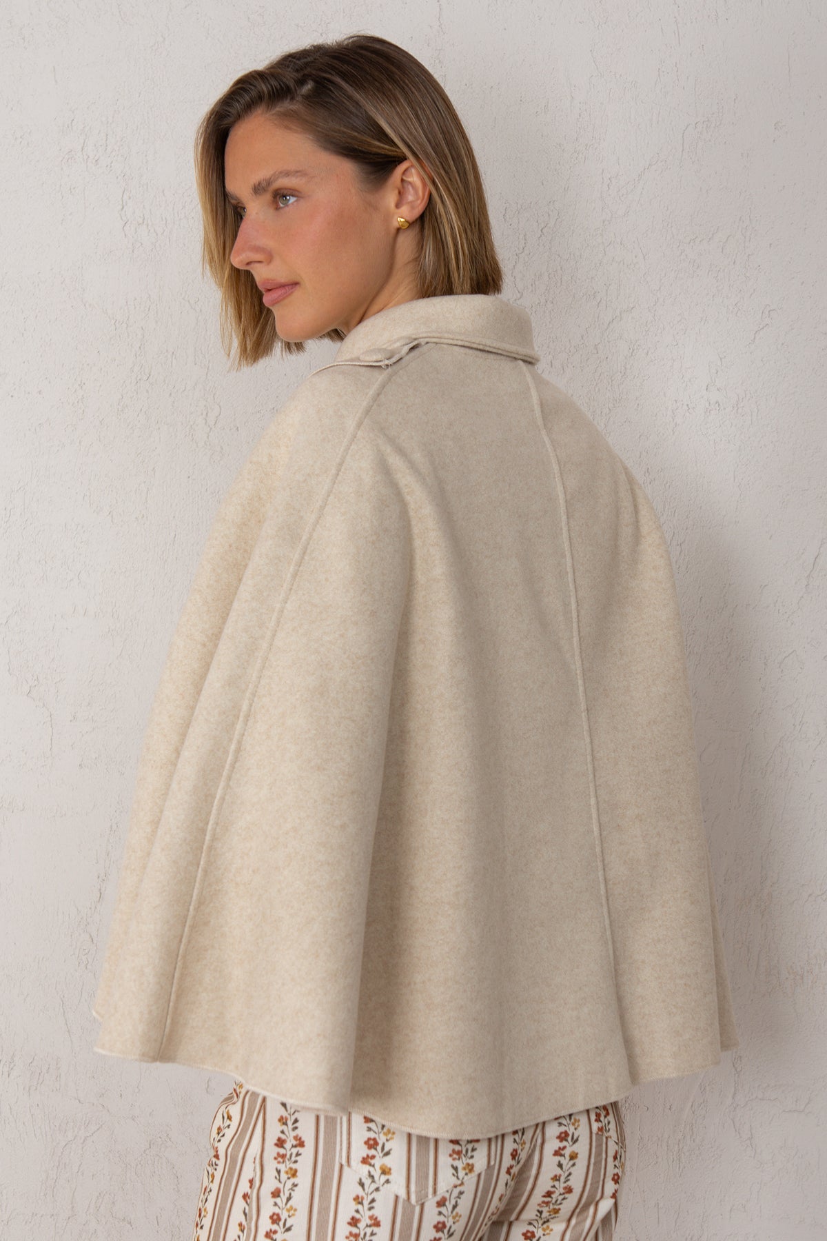 CAPA CAROLINA // BEIGE
