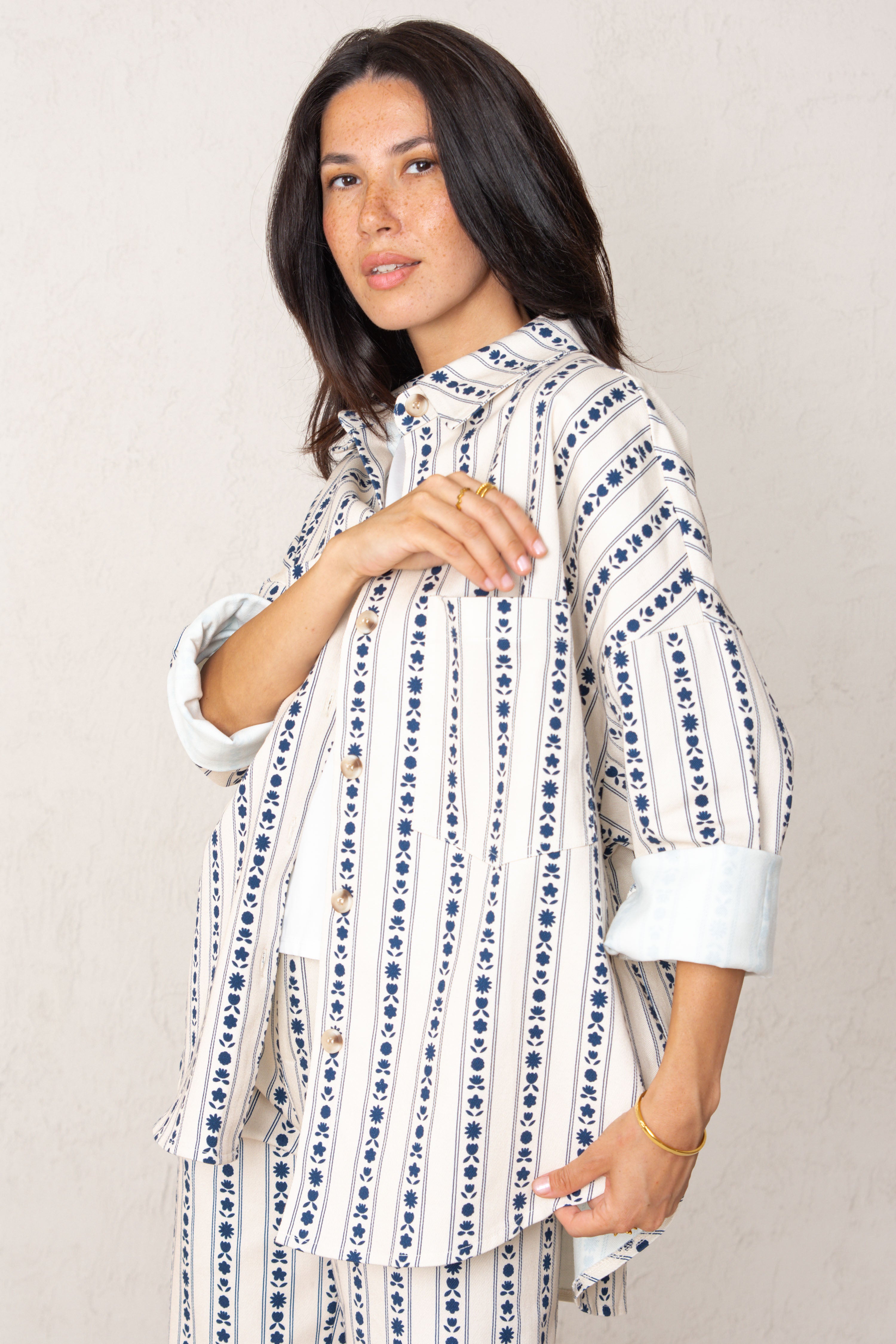 CELIA JACKET // DARK BLUE FLOWERS