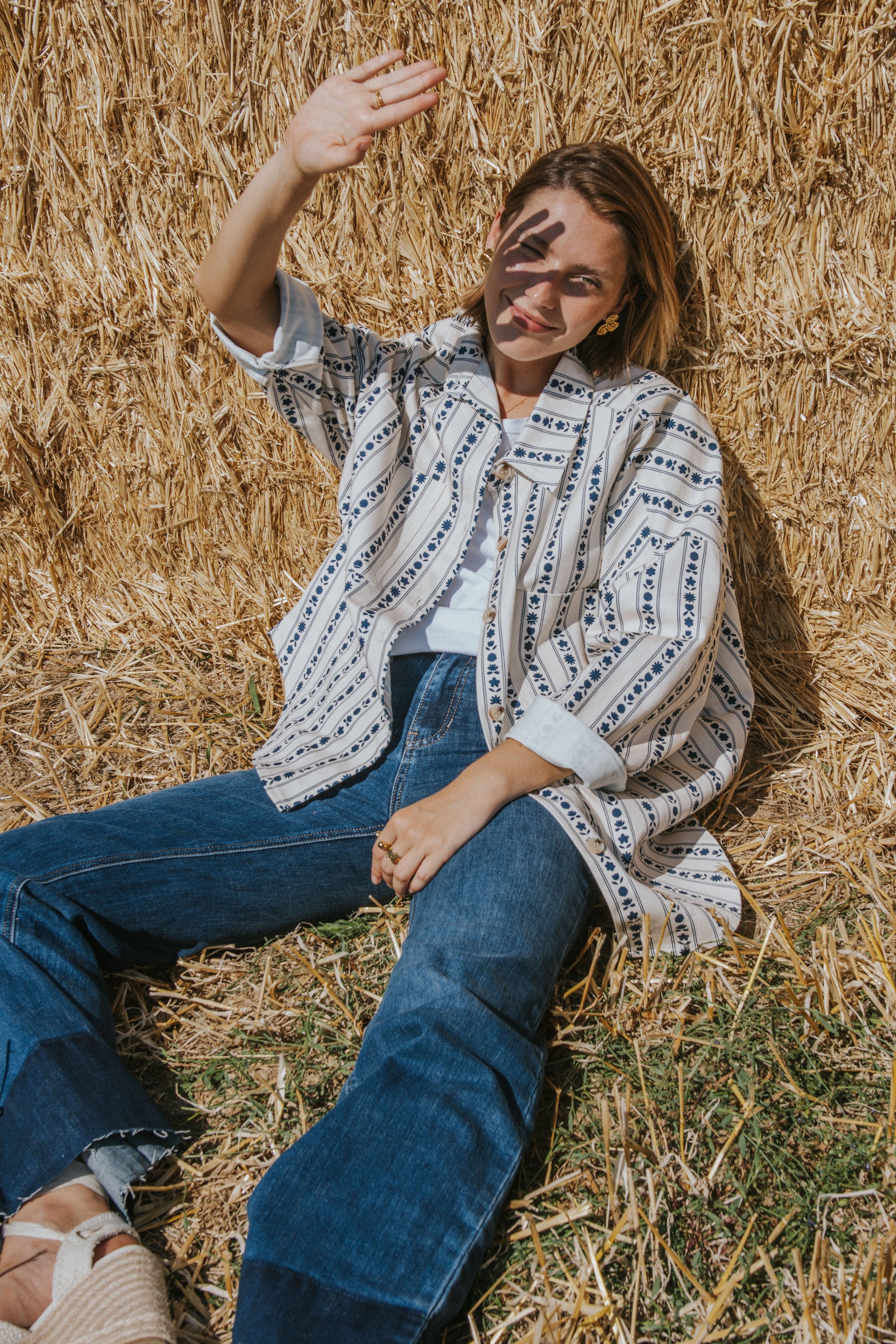 CELIA JACKET // DARK BLUE FLOWERS