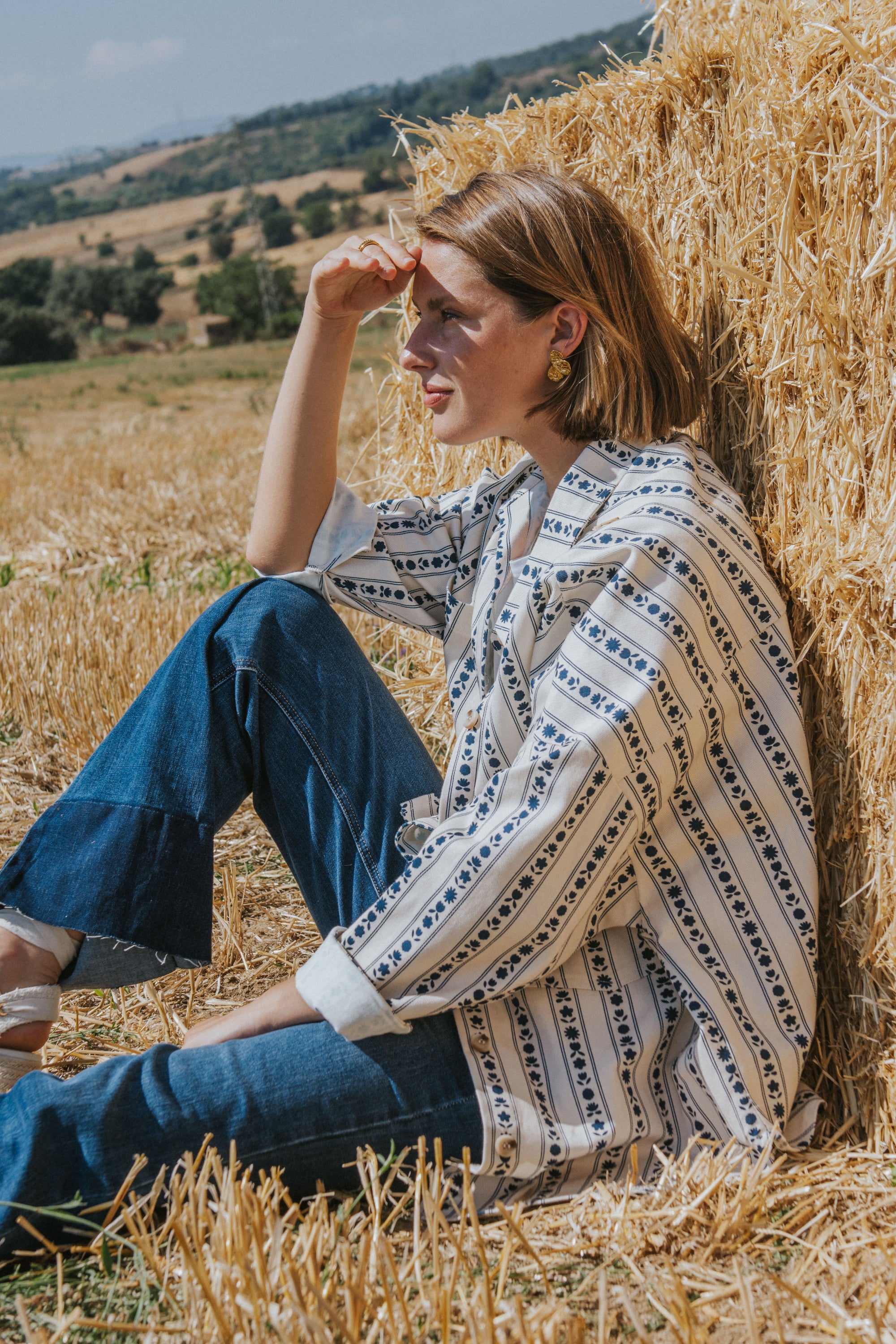 CELIA JACKET // DARK BLUE FLOWERS
