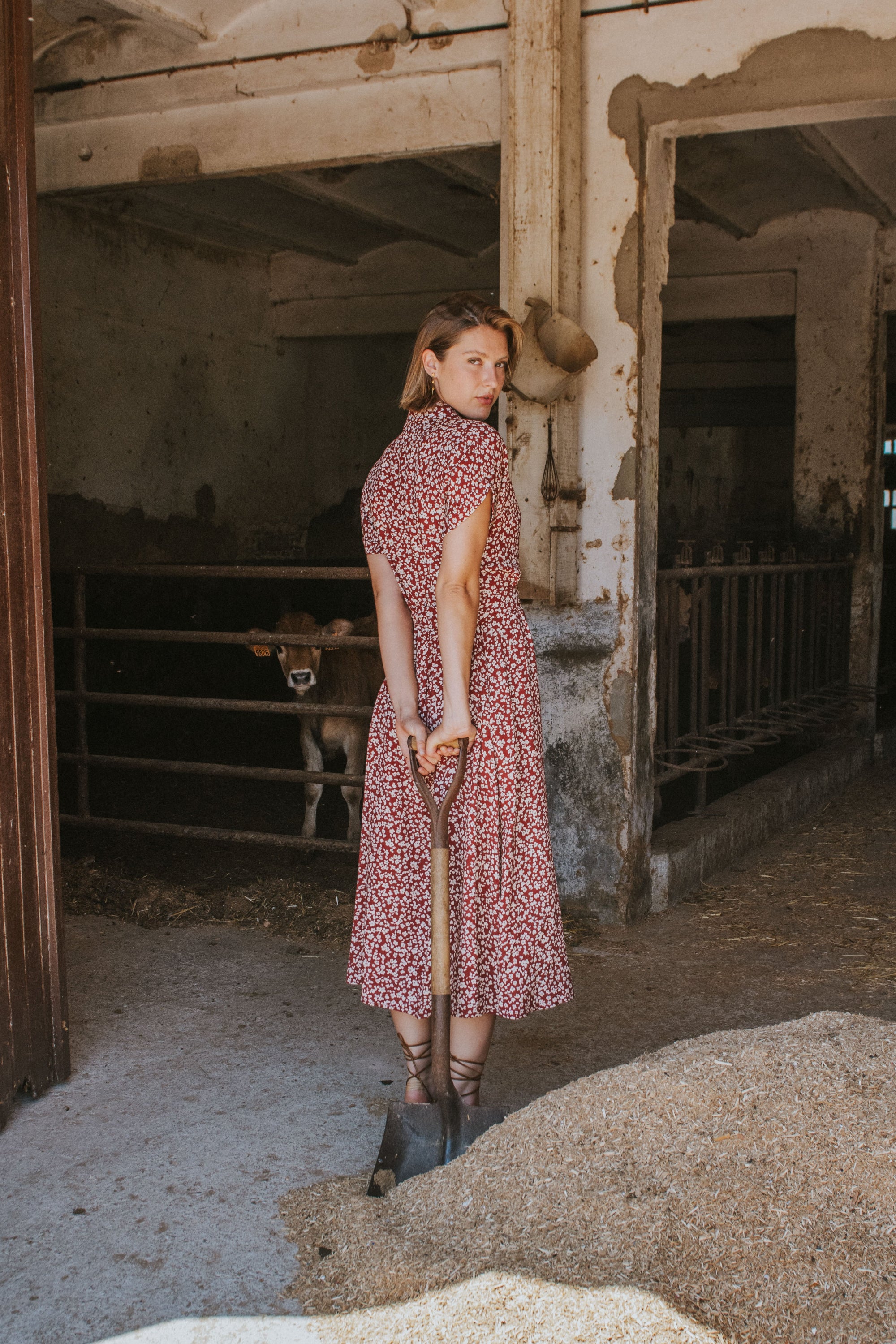 VESTIDO CAROL // FLORES GRANATE