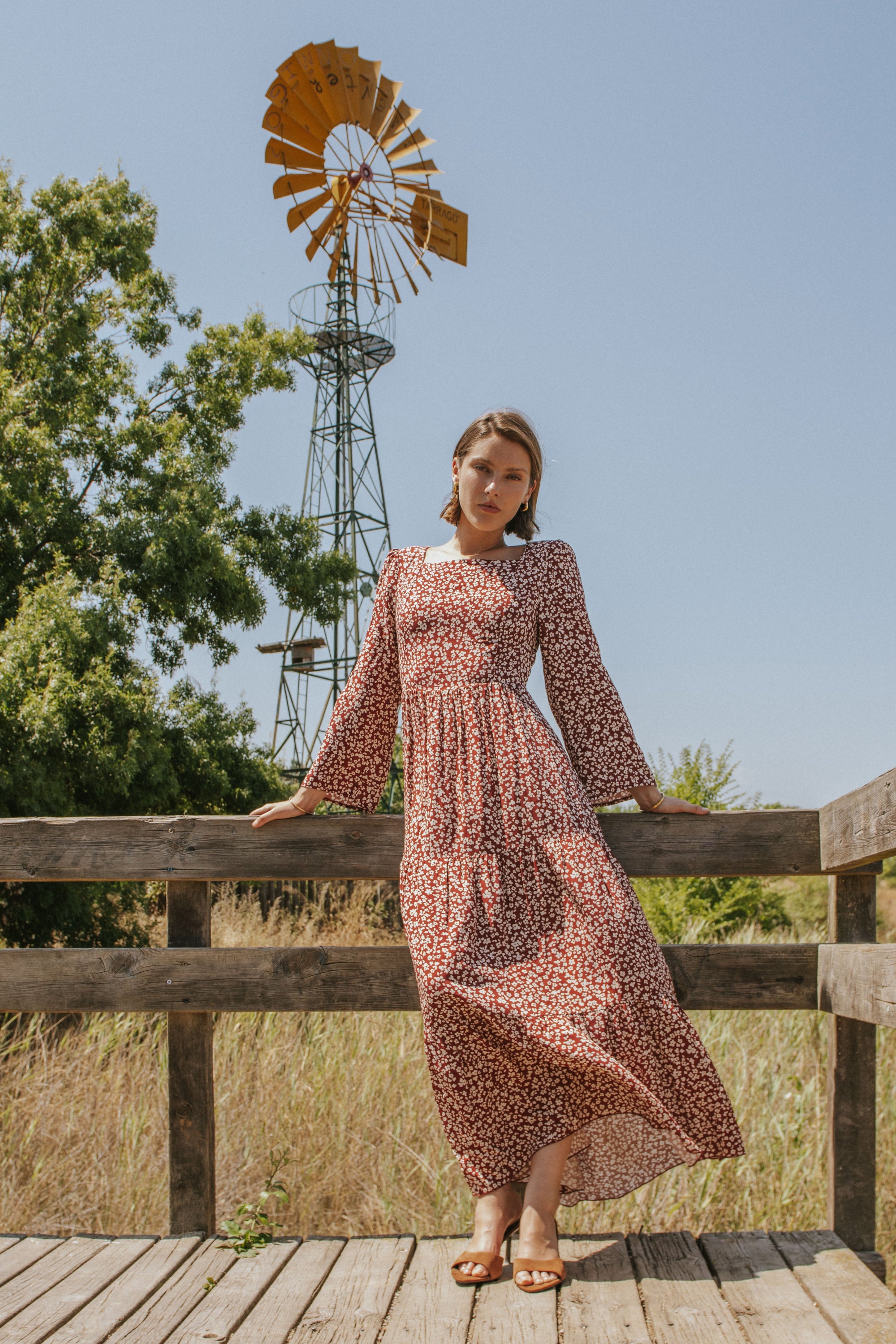 VESTIDO ALEJANDRA // FLORES GRANATE