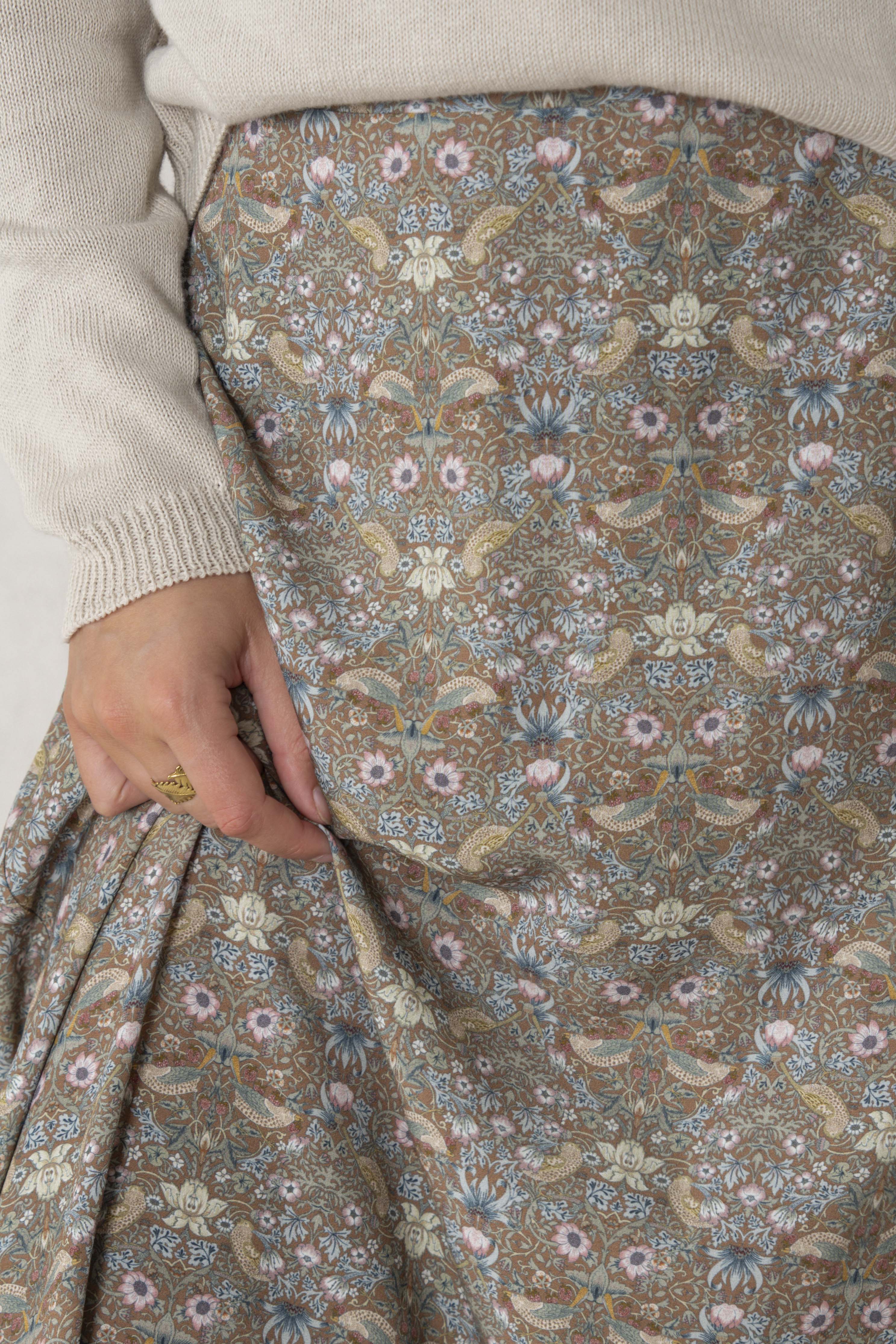 FALDA CARLA // ESTAMPADO MARRÓN