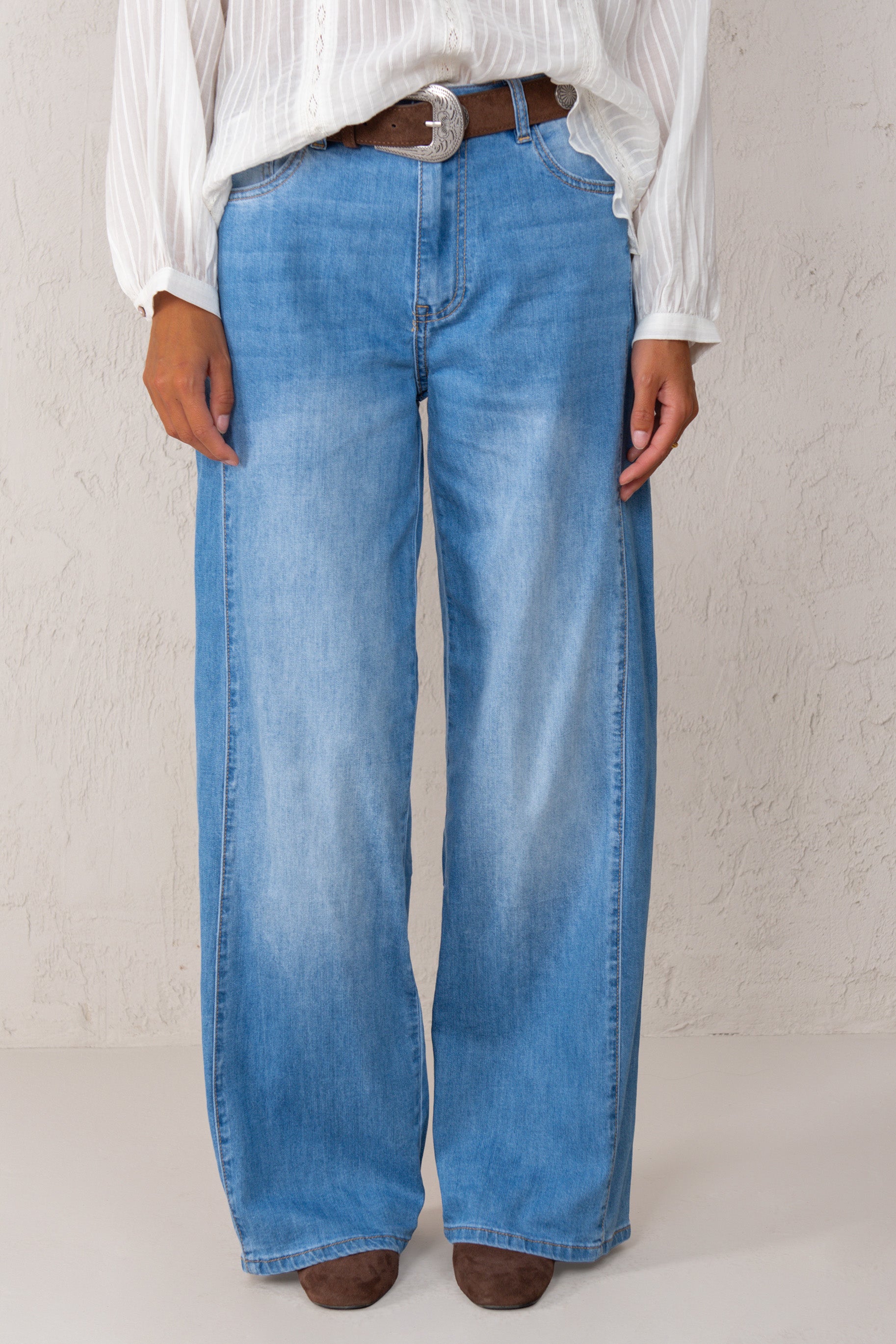 JEANS CLARA // DENIM MEDIO