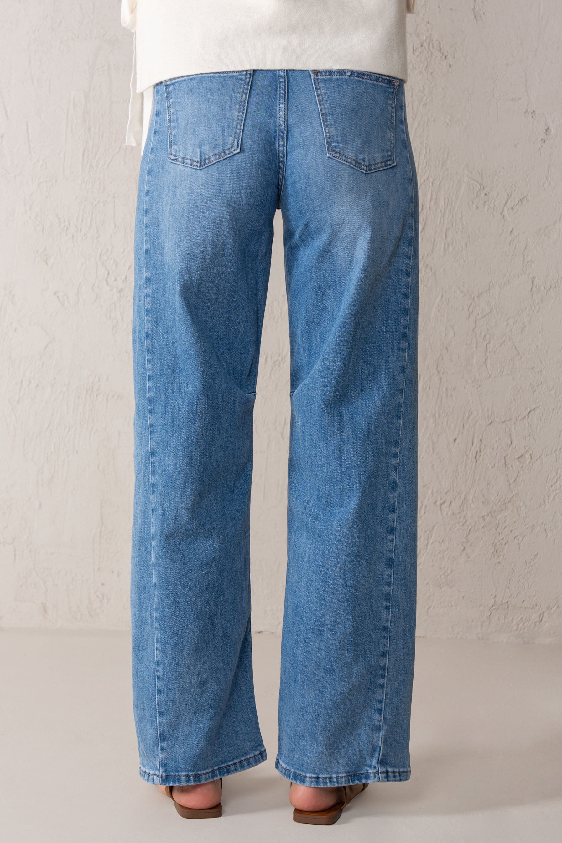 ELENA JEANS // MEDIUM DENIM