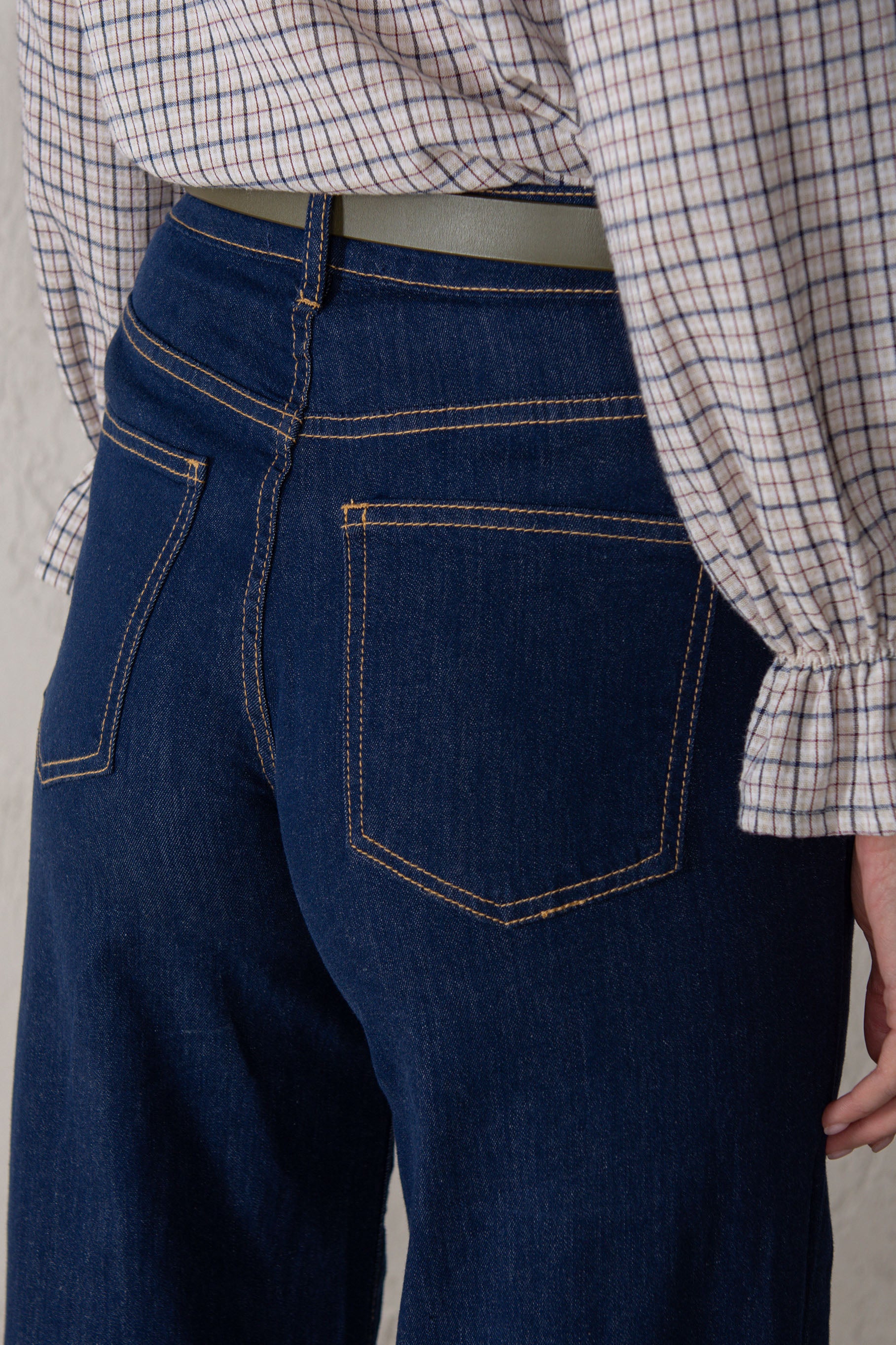 JEANS JULIETA // DENIM OSCURO