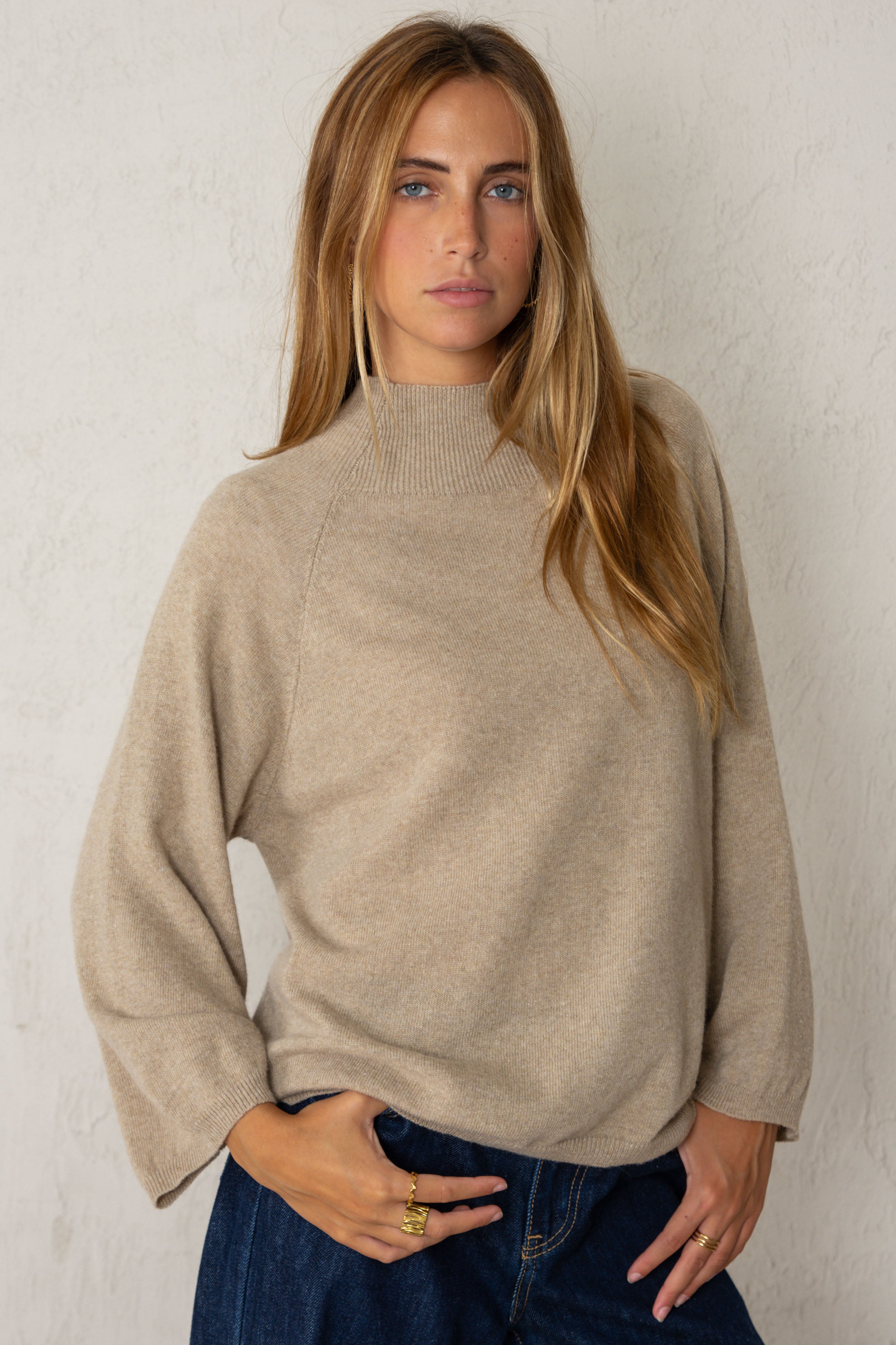 BIANCA SWEATER // BEIGE