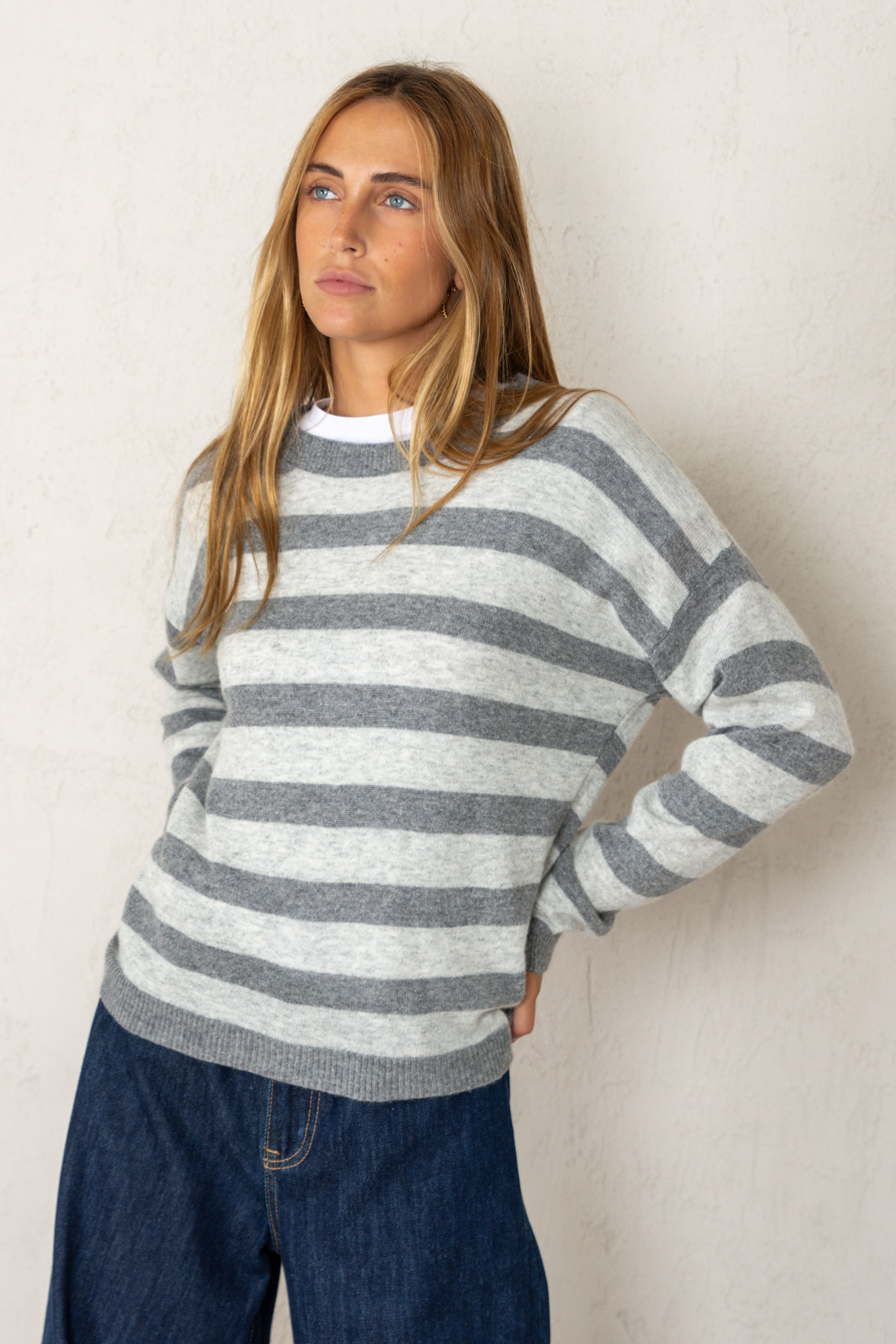 JERSEY CLAUDIA // RAYAS GRIS OSCURO