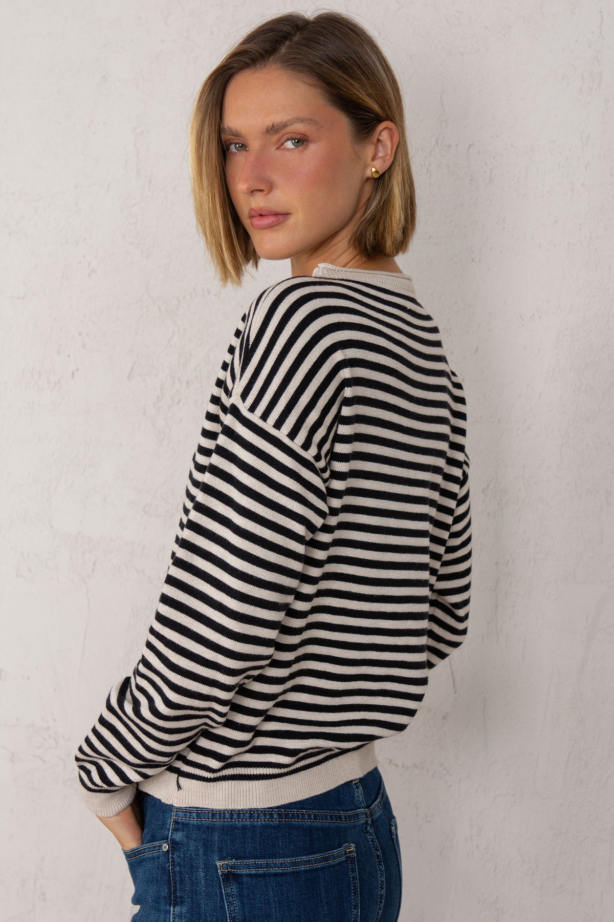 JERSEY GRETA // RAYAS NEGRO