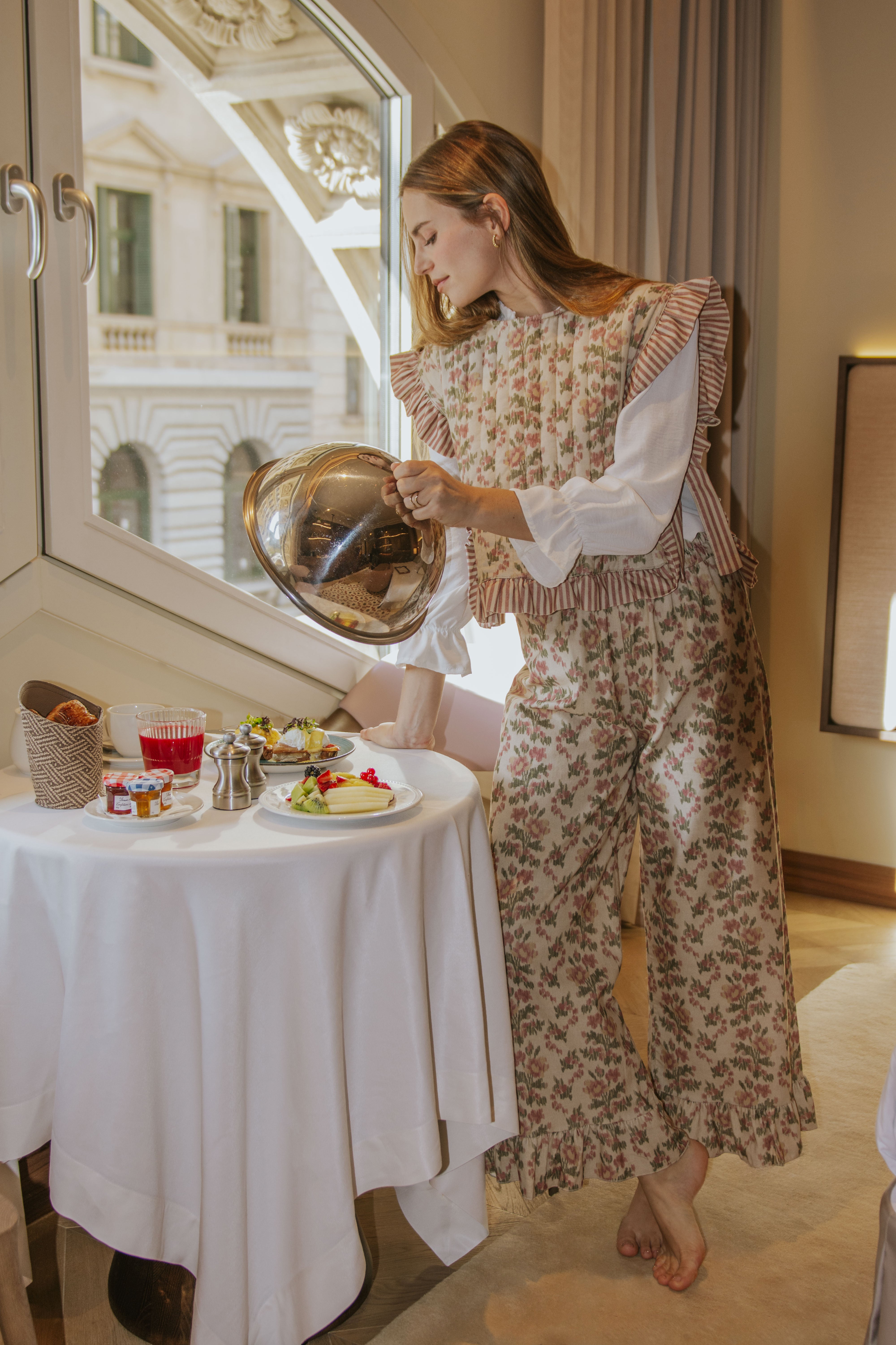 CHALECO ABRIL // FLORES ROSA