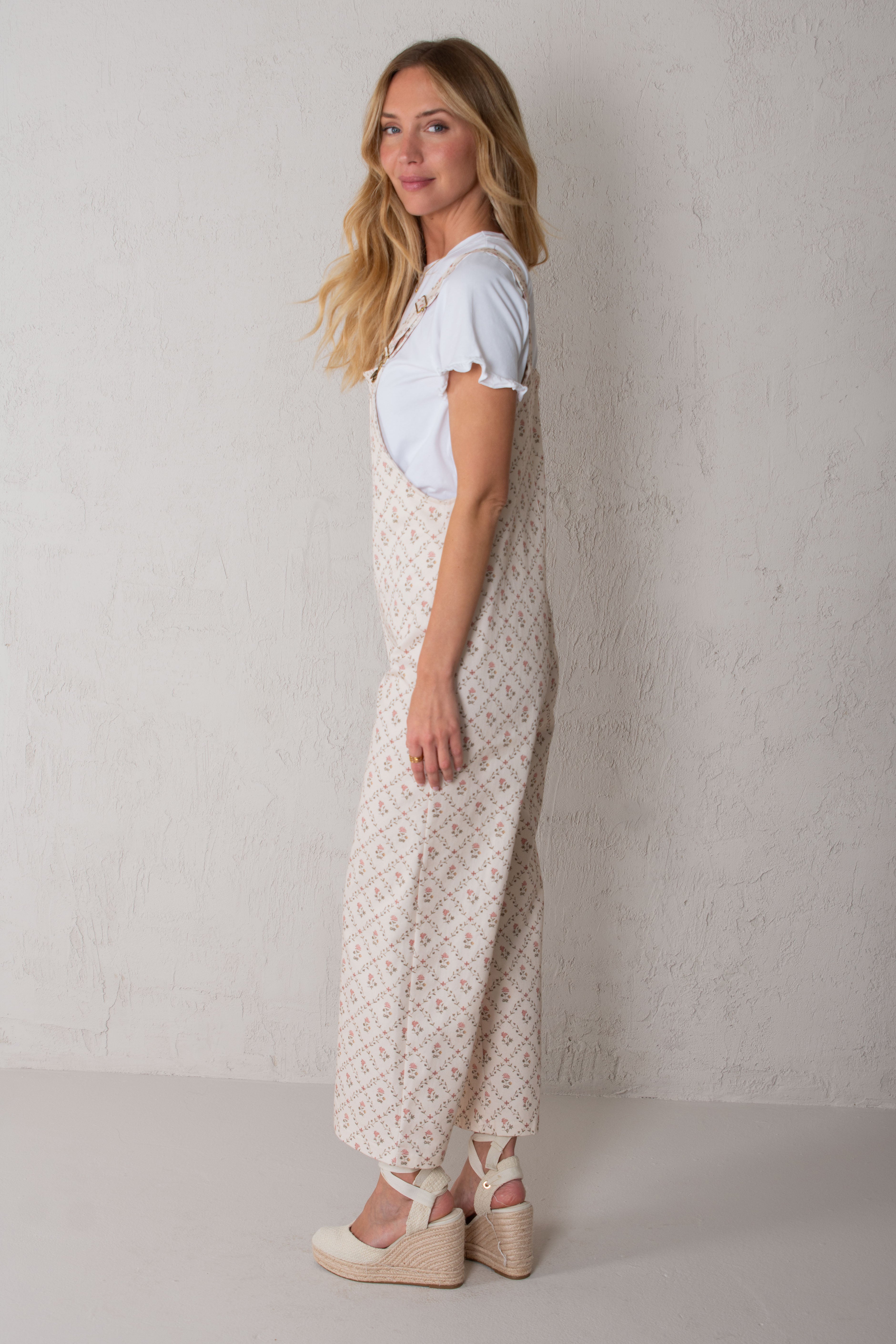 CARMELA OVERALLS // PINK FLOWERS