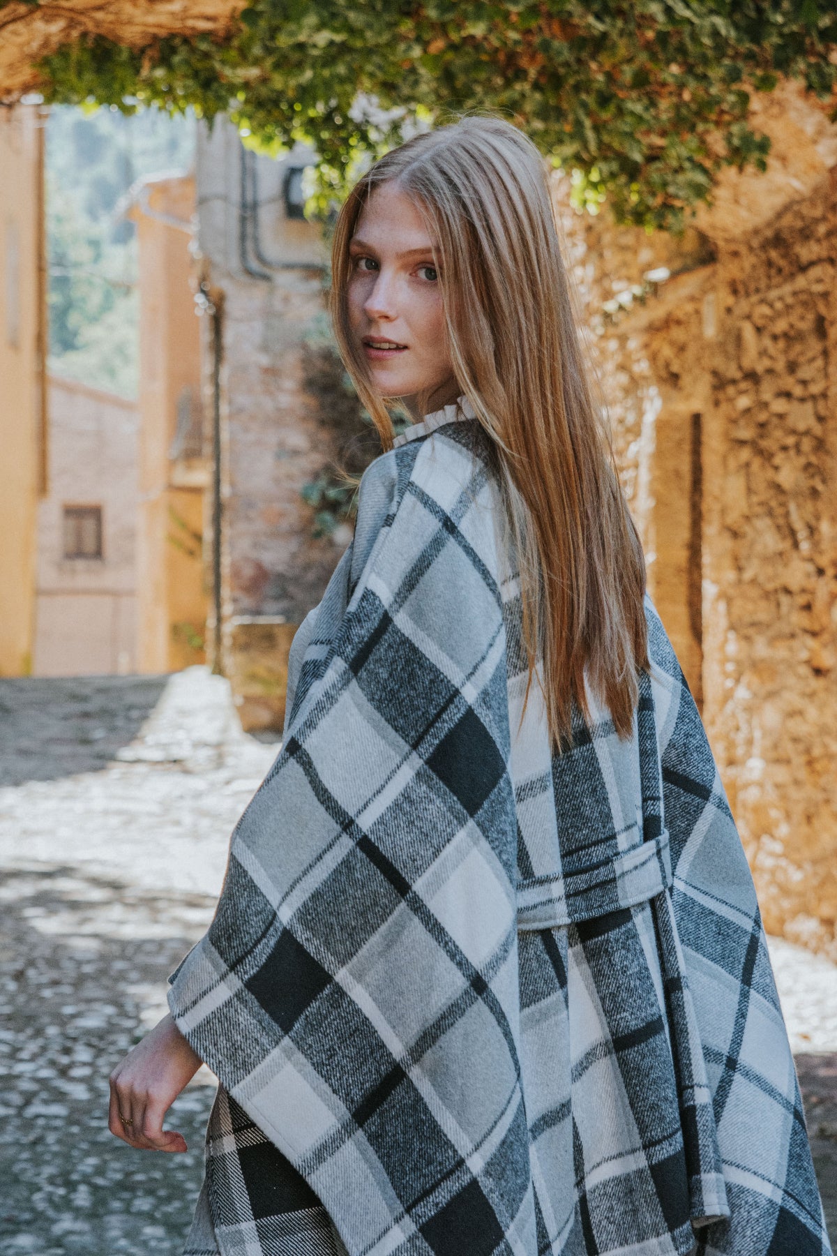 CAPA GABRIELLA // NEGRO