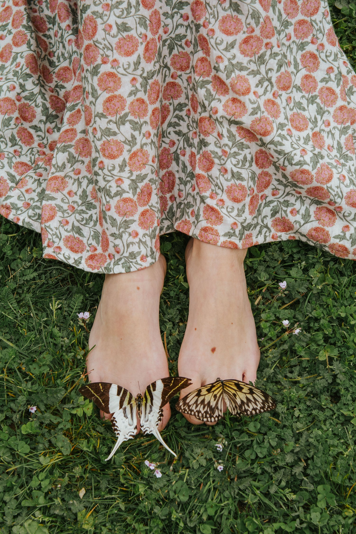 SARA DRESS // VINTAGE FLORAL