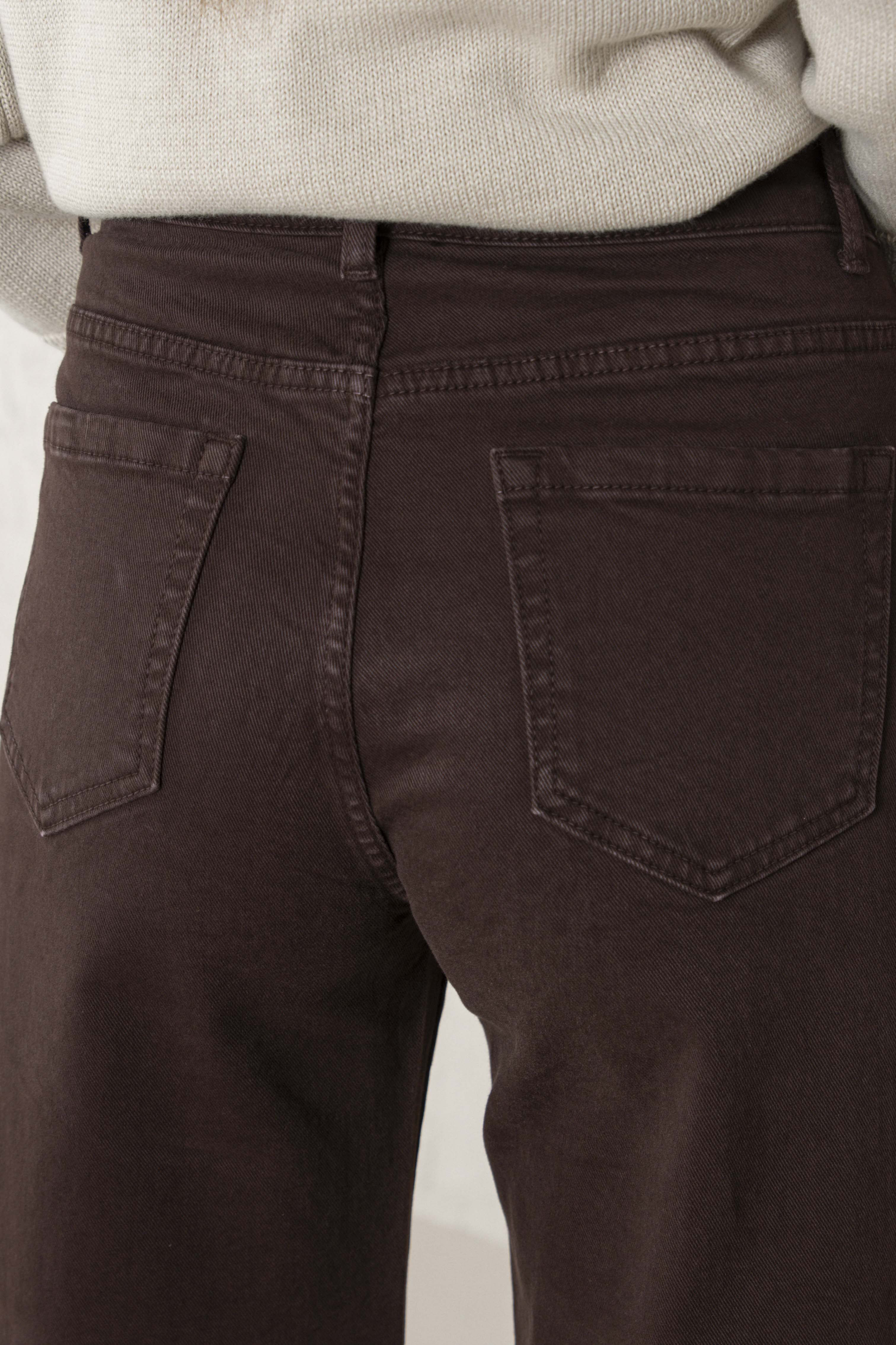 PANTALÓN CAROL // MARRÓN OSCURO