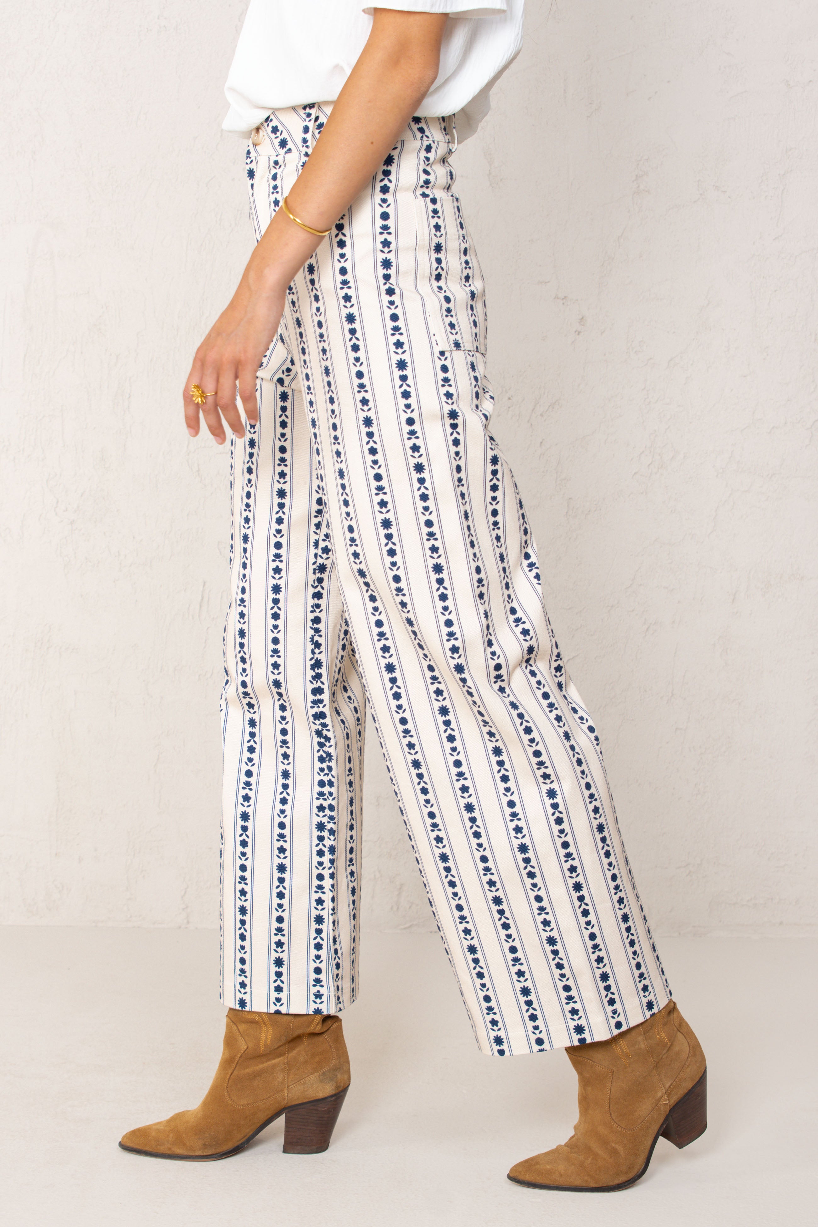 PANTALÓN PAULA // FLORES AZUL OSCURO