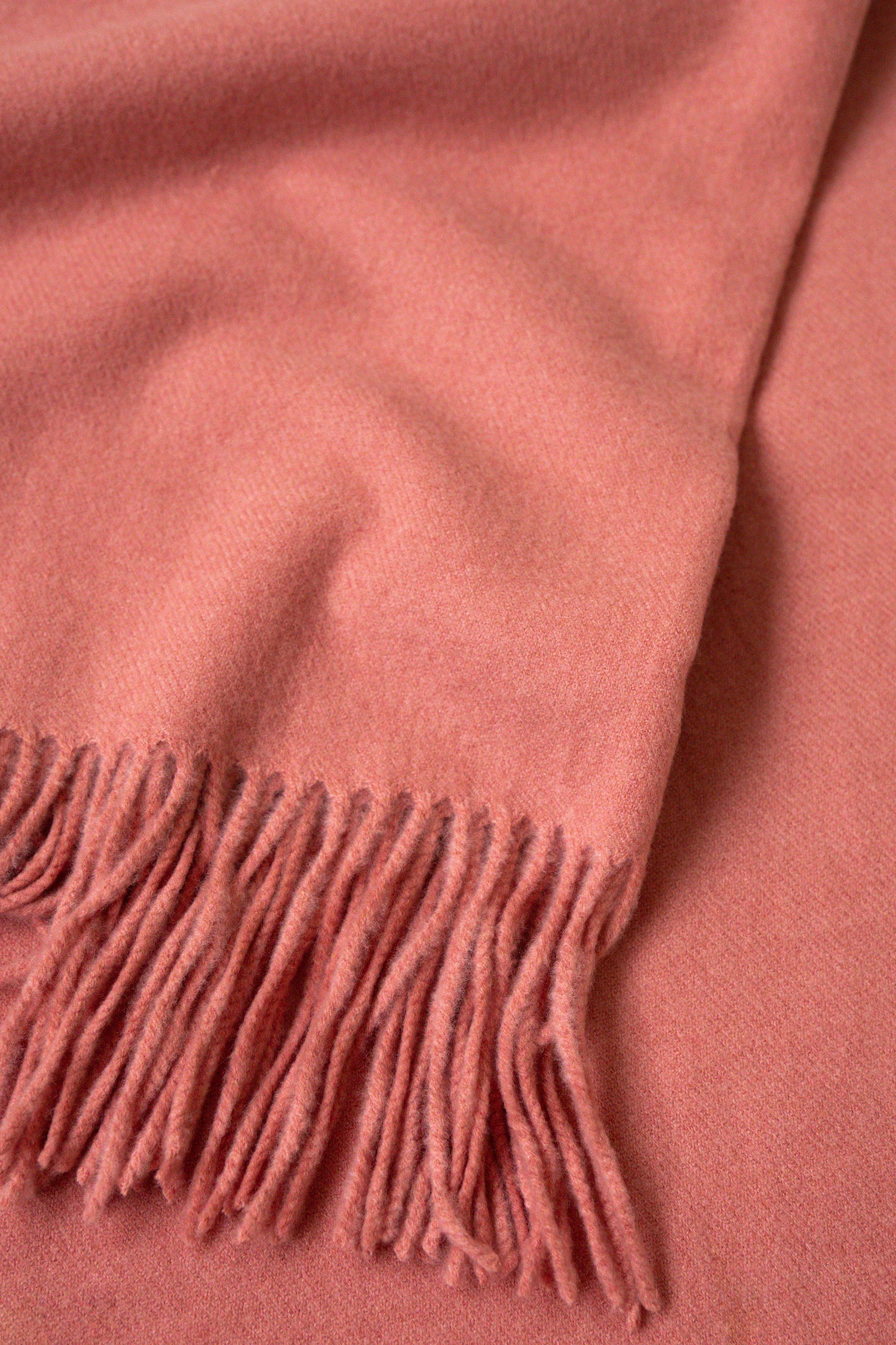 ÉCHARPE EN CACHEMIRE ROSE FONCÉ