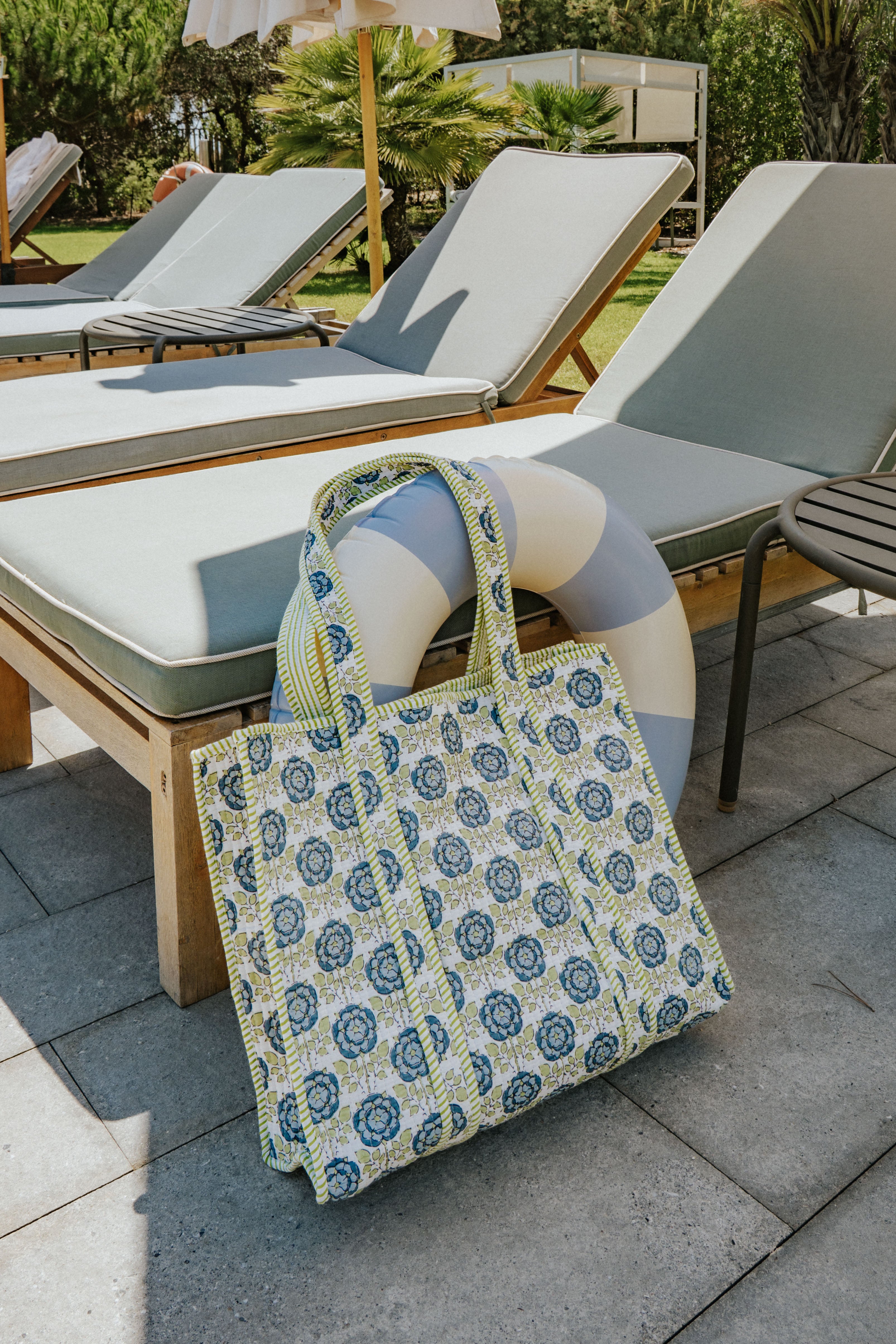 ETHNIC TOTE BAG // BLUE FLOWERS