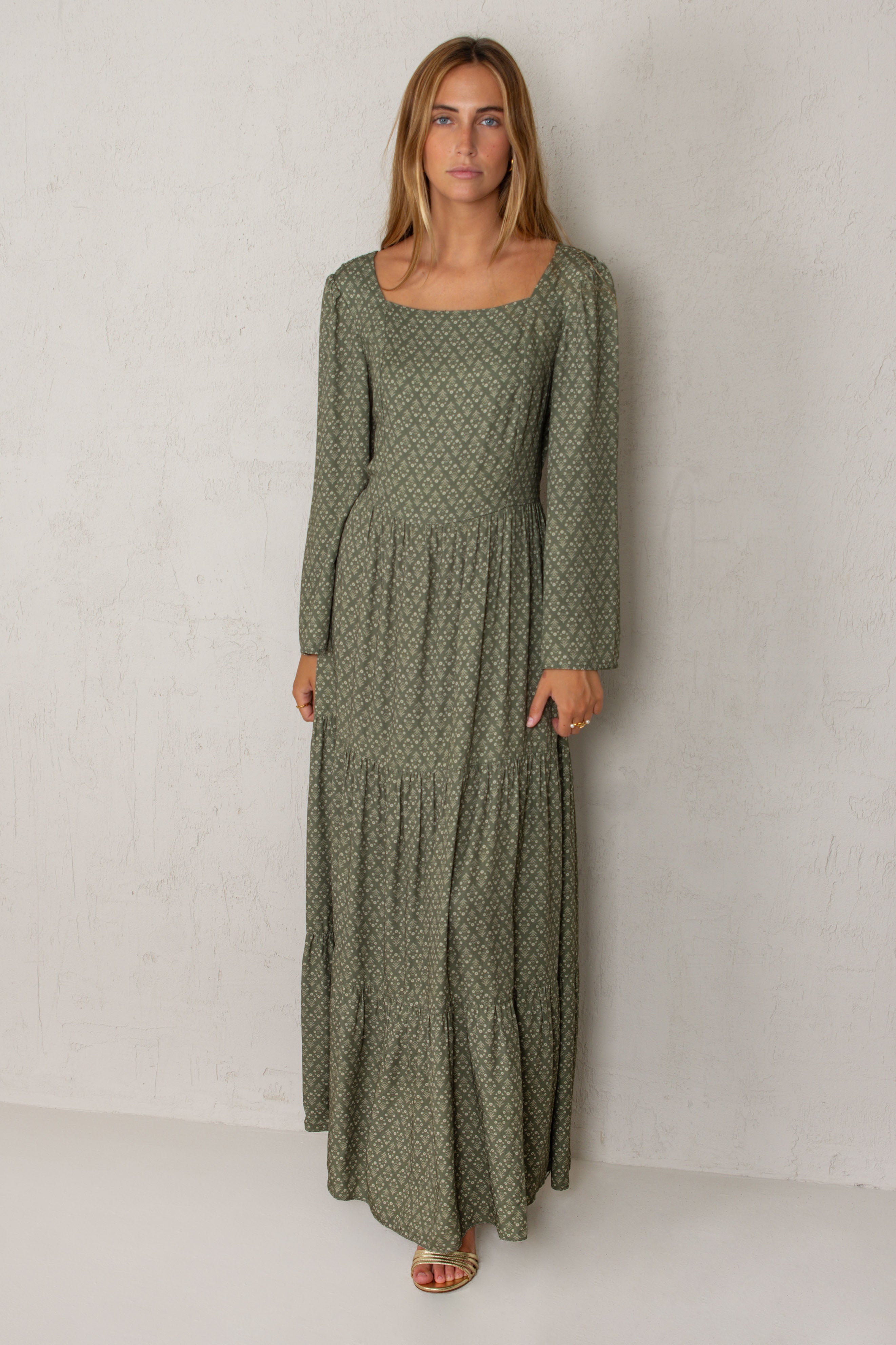 VESTIDO ALEJANDRA // FLORES VERDE