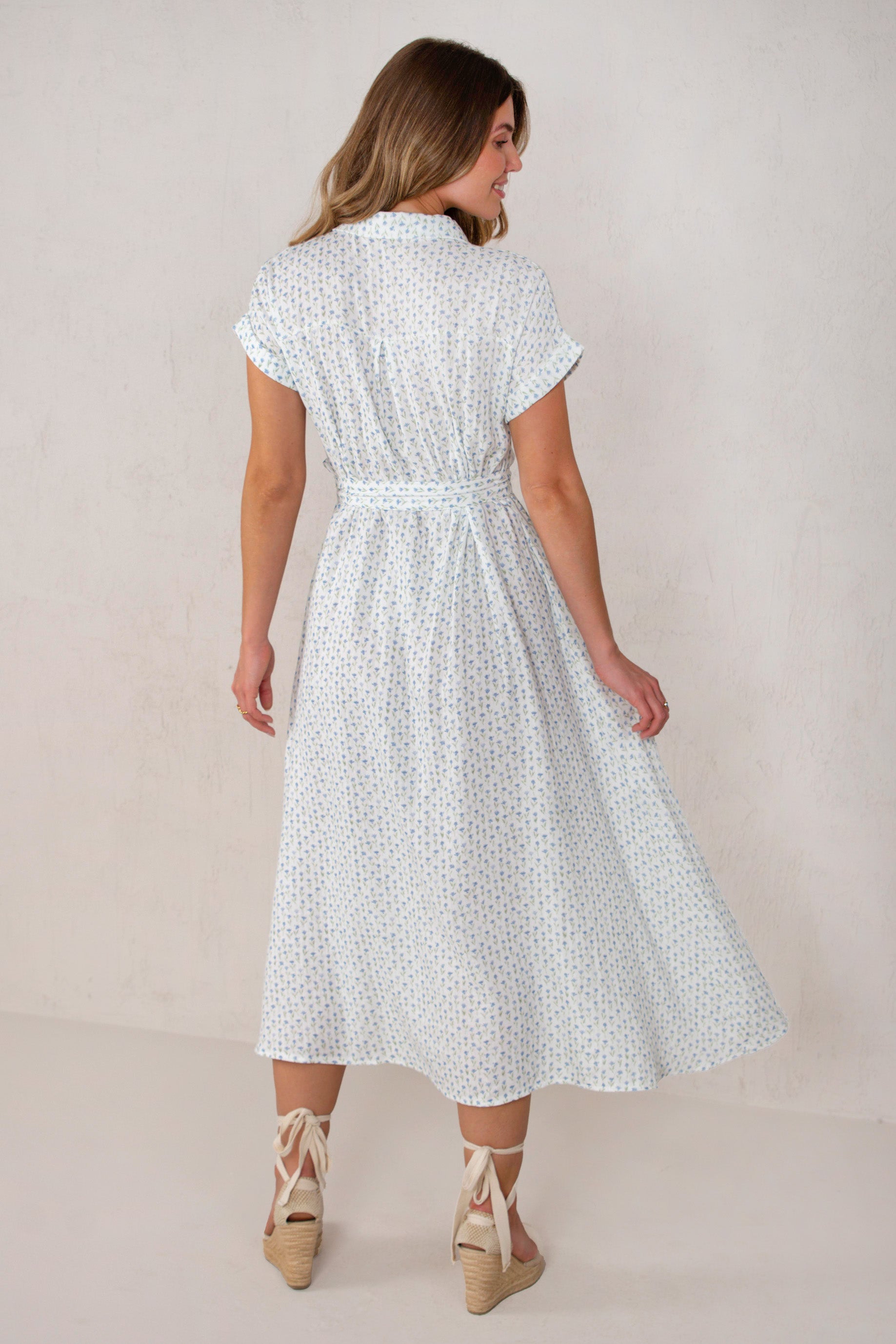 VESTIDO CAROL // FLORES AZUL