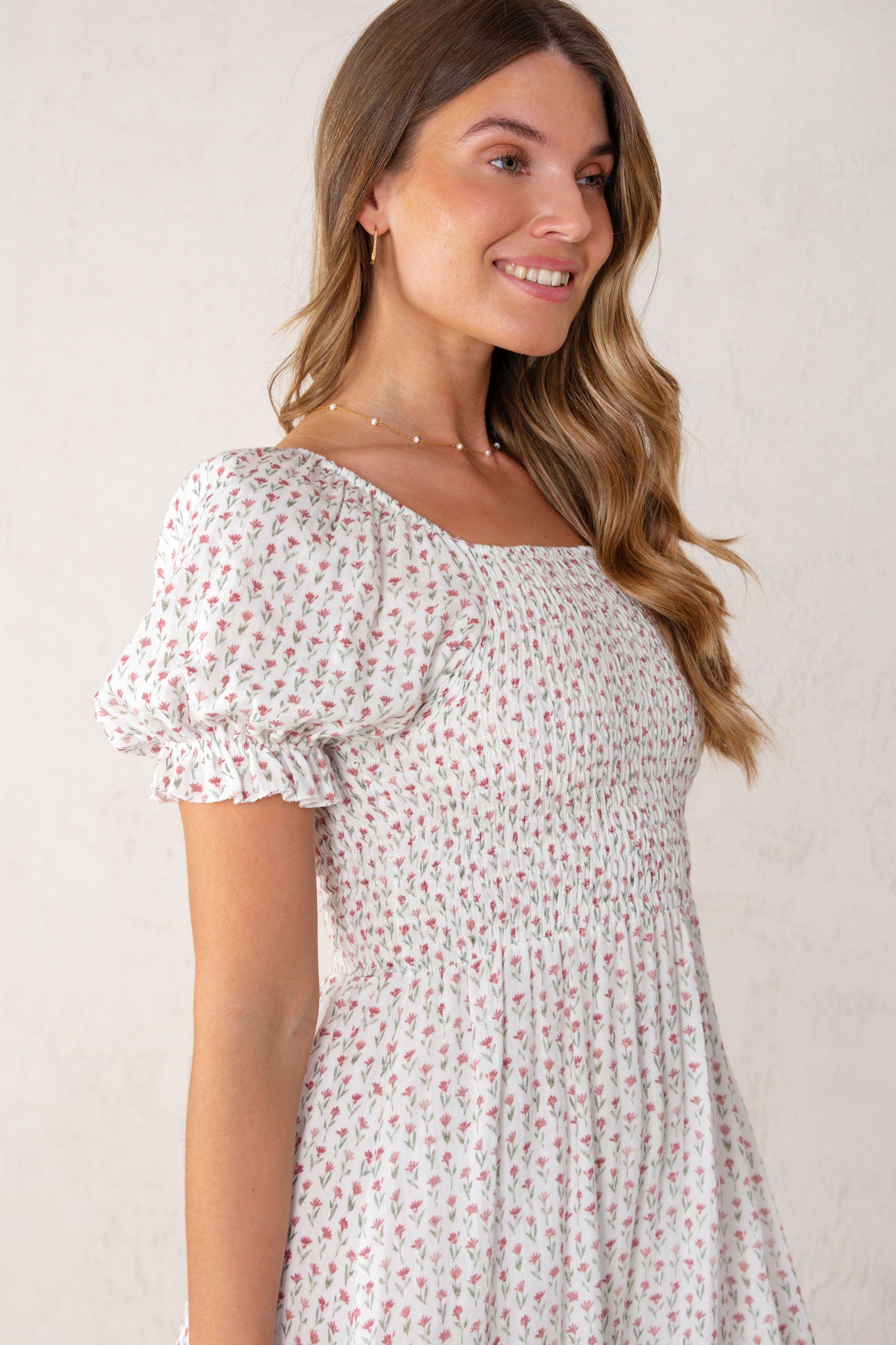 ROBE SARA // FLEURS ROSES