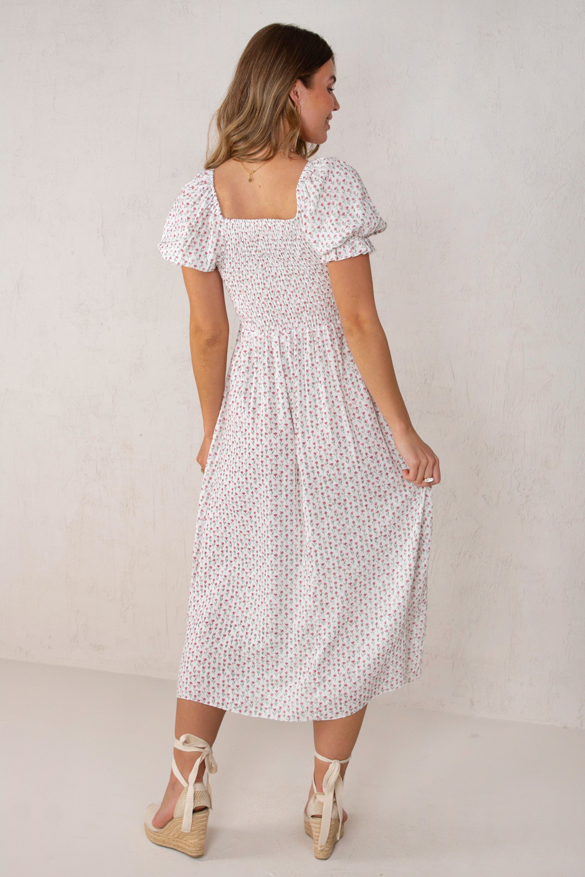 ROBE SARA // FLEURS ROSES