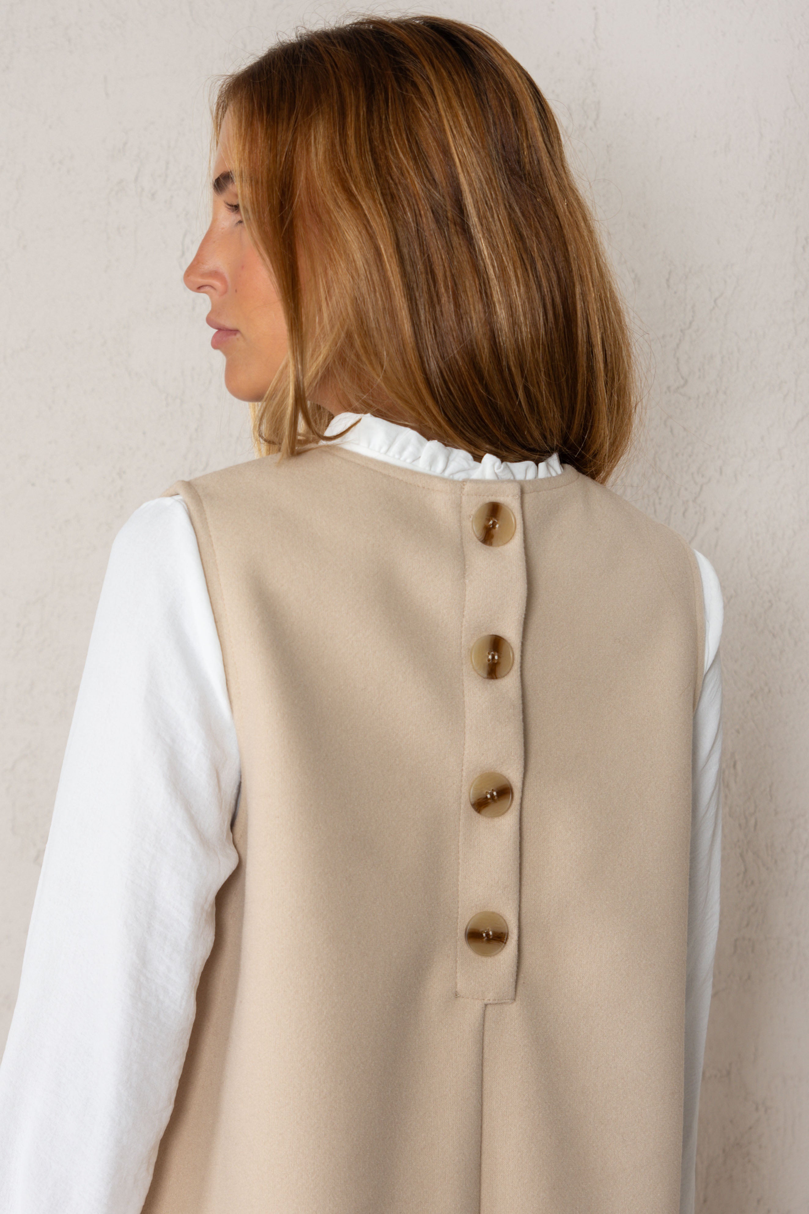 VESTIDO GALA // BEIGE