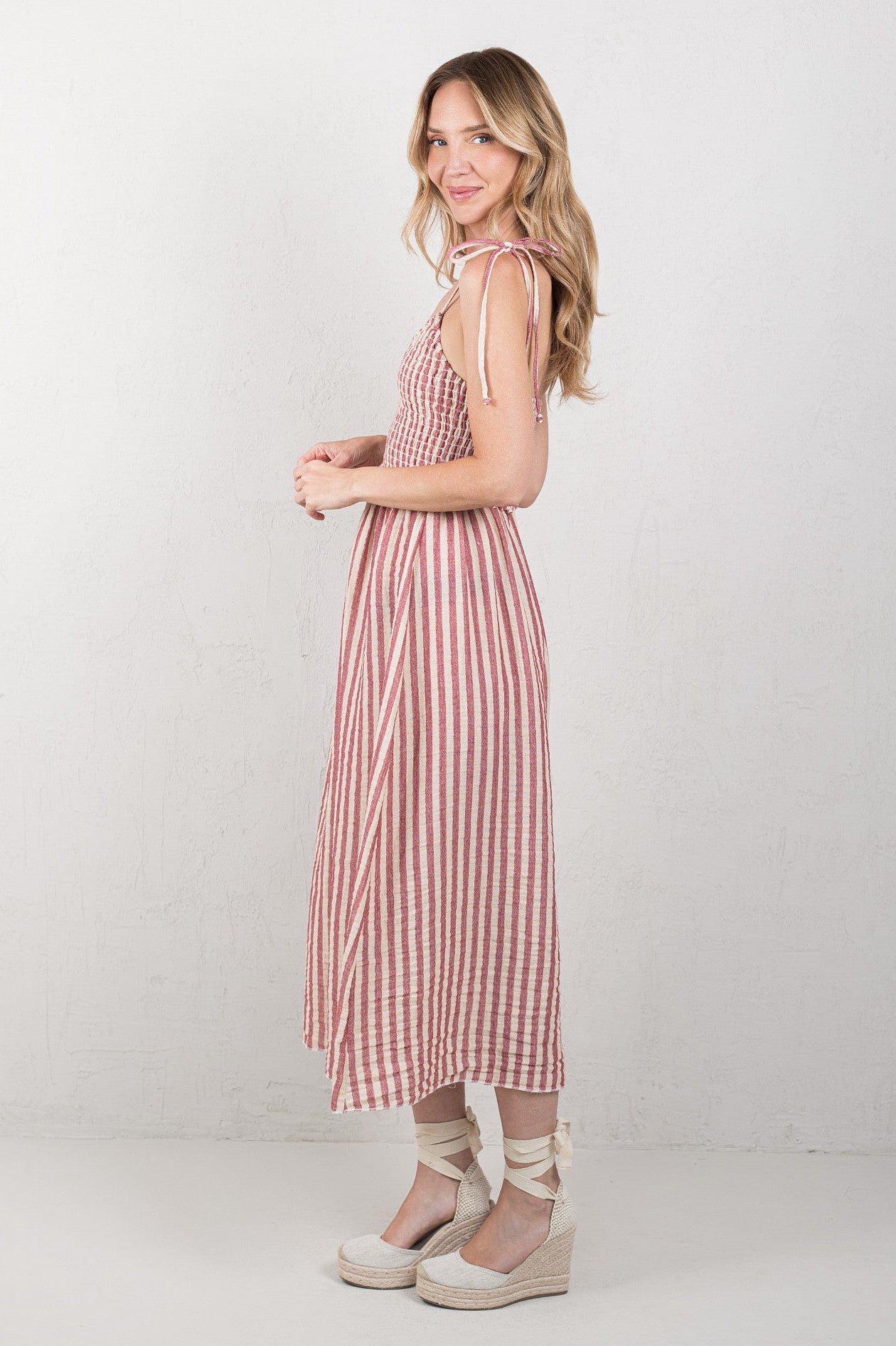 VESTIDO ALEJANDRA // RAYAS GRANATE